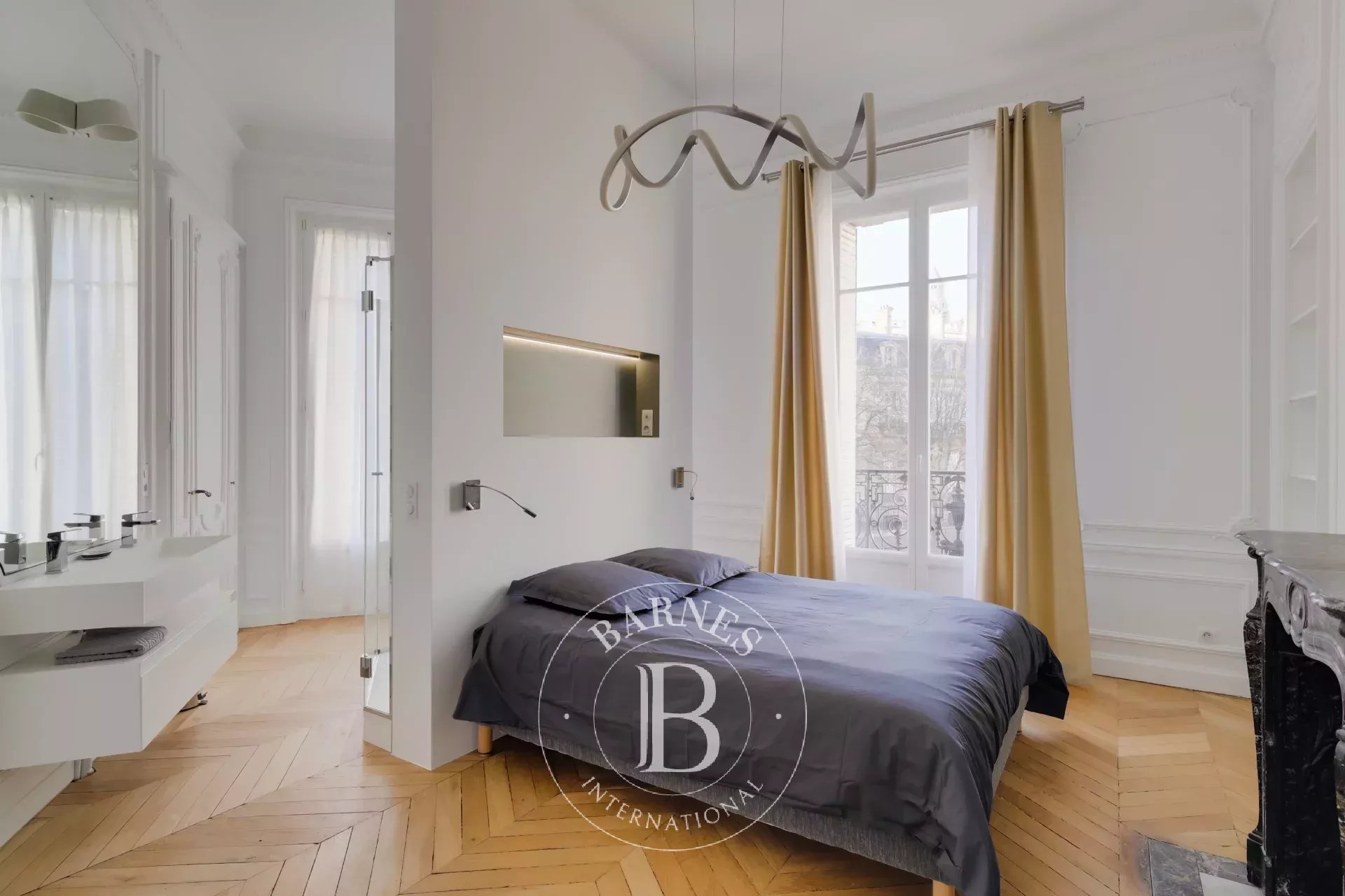 Daire Paris 8ème - picture 6