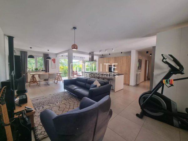 FOR SALE - 5-room single-storey house with swimming pool - quiet, sought-after area — photo 7