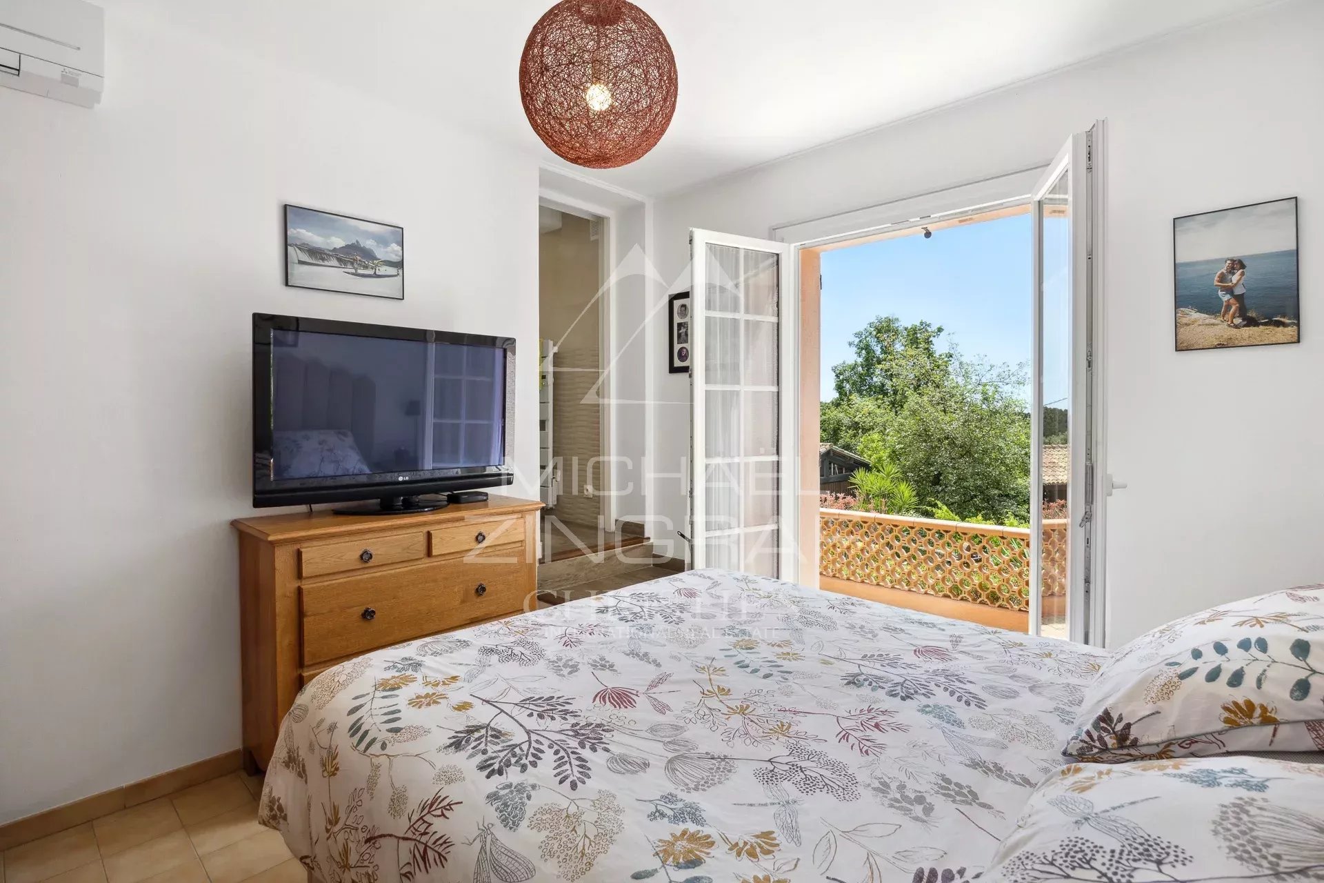 4 Bedroom Villa/Townhouse's Image 4