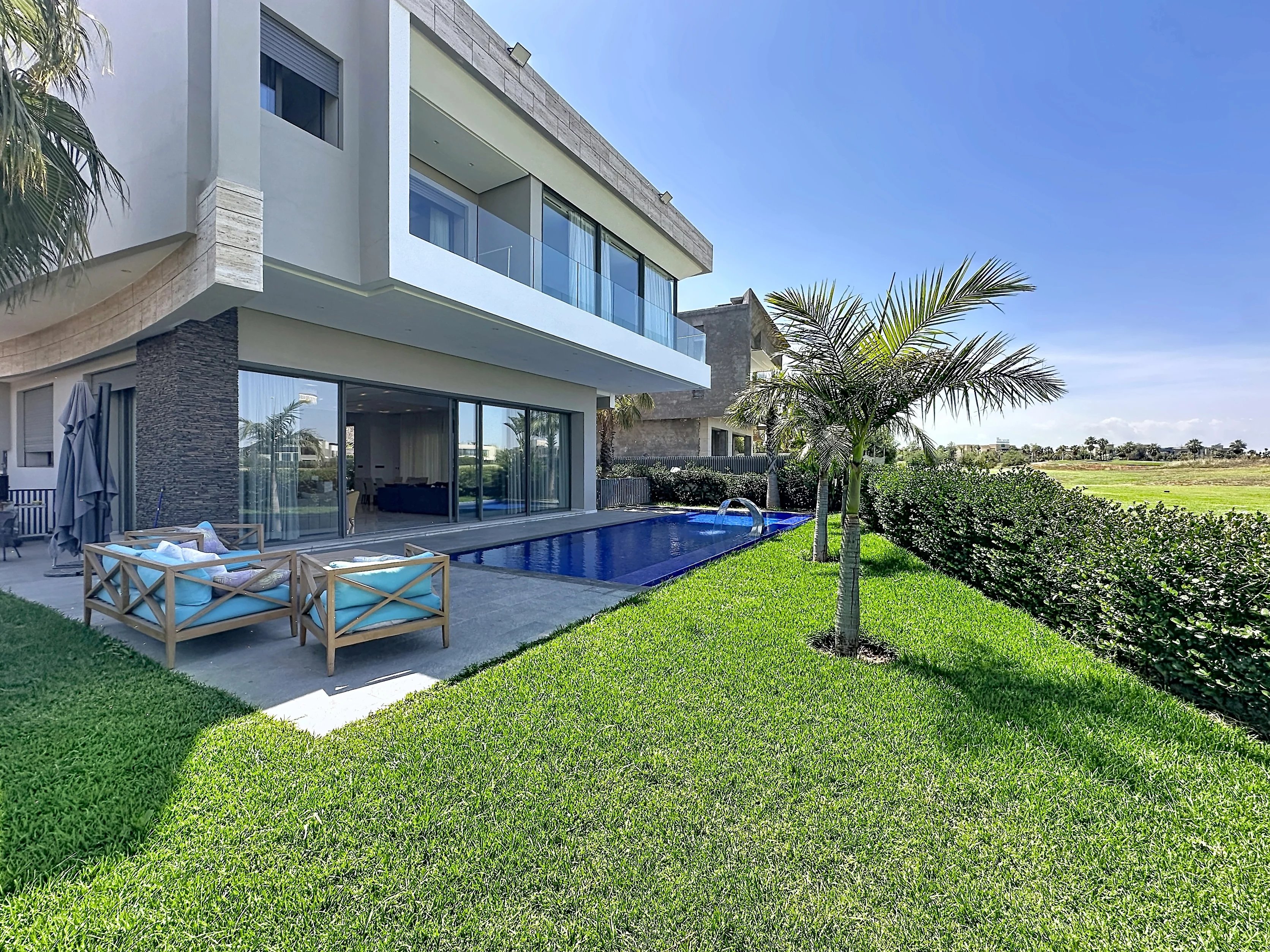 GOLF ARGAN – SUPERBE VILLA FRONT GOLF A VENDRE