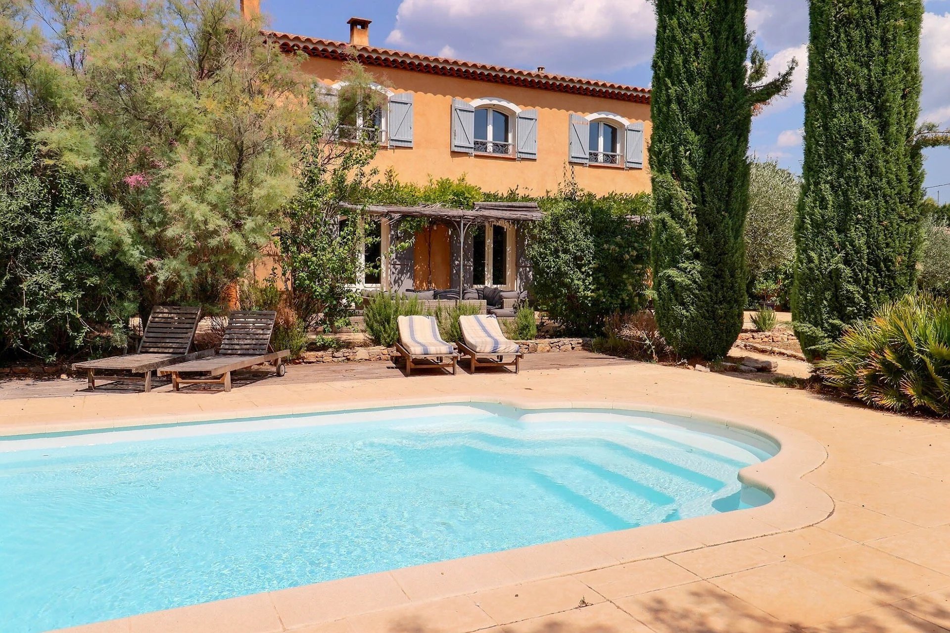 Spacious stylish 7-bedroom villa with pool - Carcès