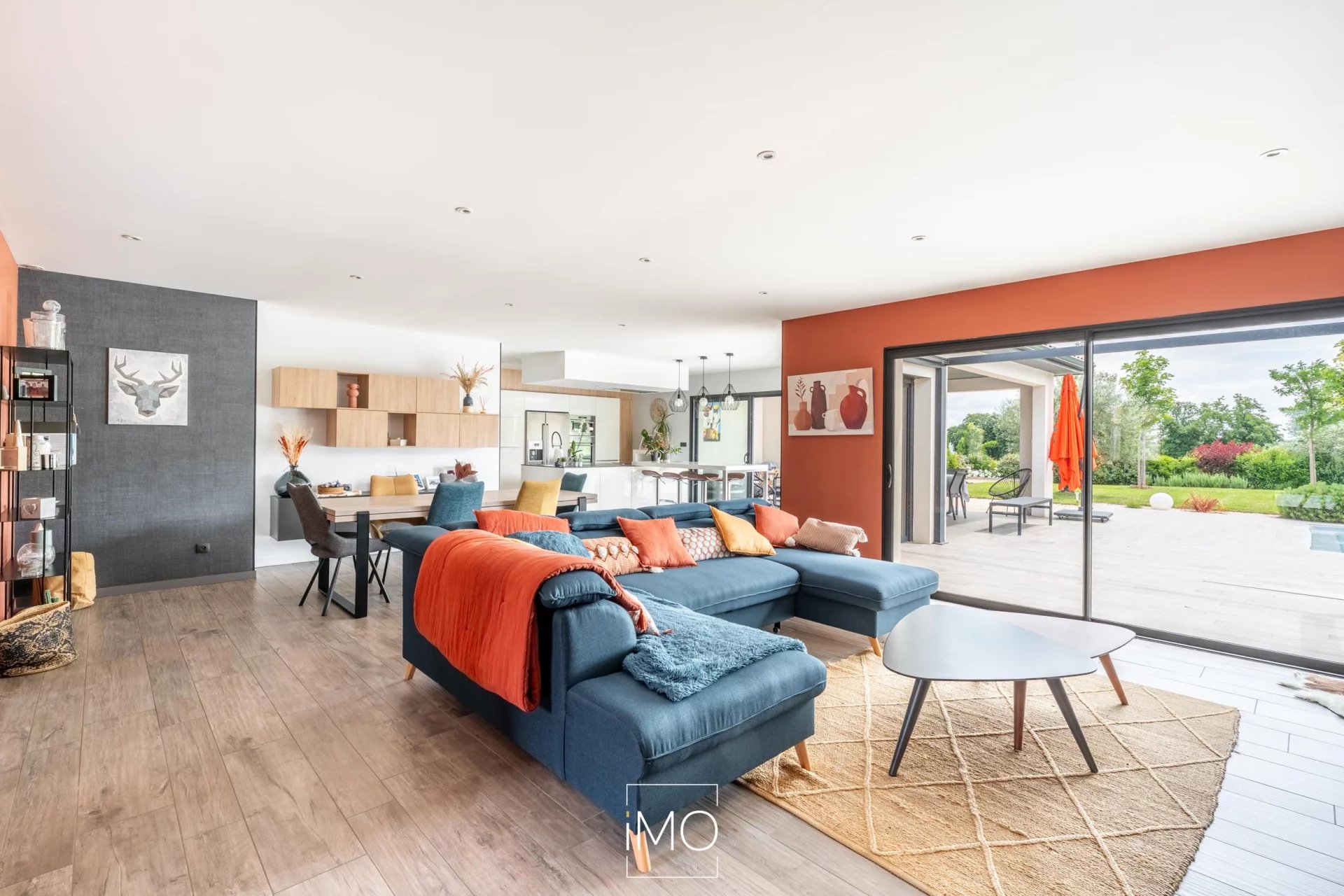 Villa de 168 m² de plain pied avec piscine sur une parcelle de 1489 m²