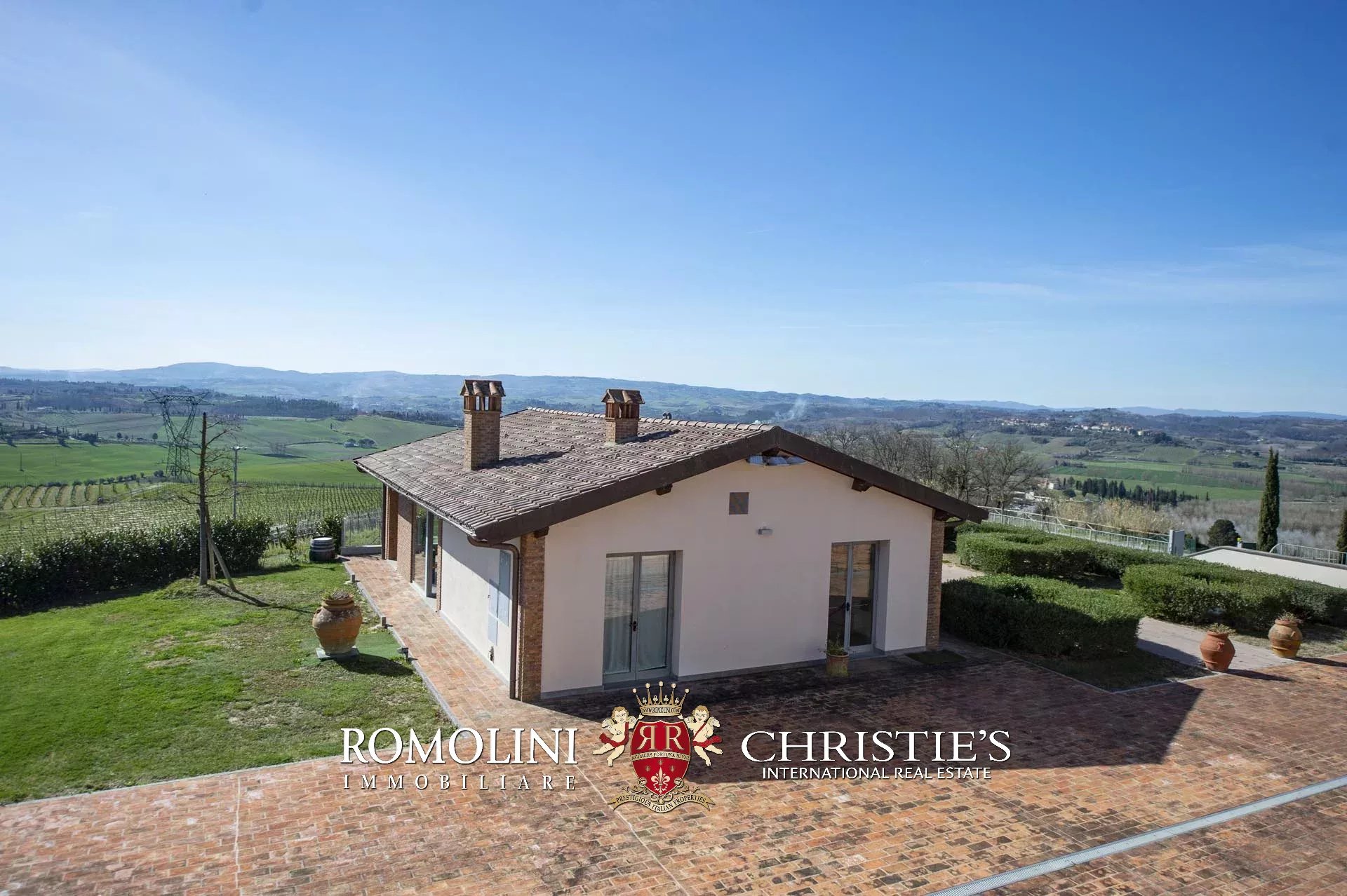 11 Bedroom Vineyard's Image 19