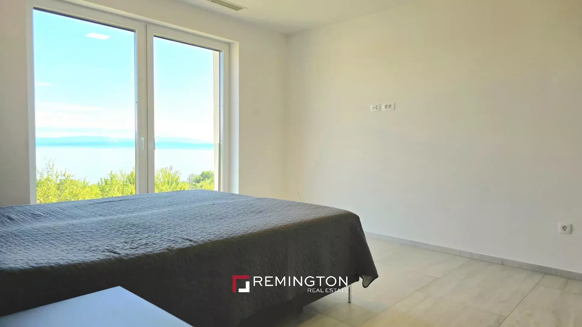 Villa/Townhouse's Image 8
