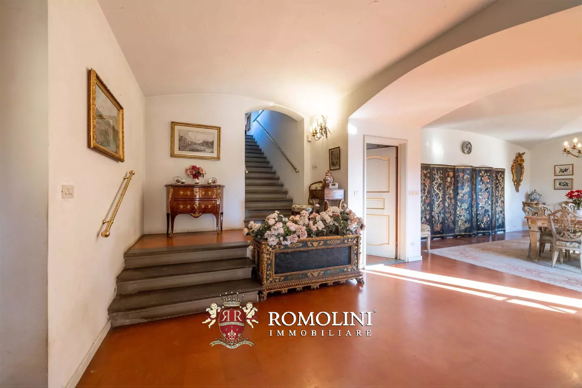 8 Bedroom Villa/Townhouse's Image 32