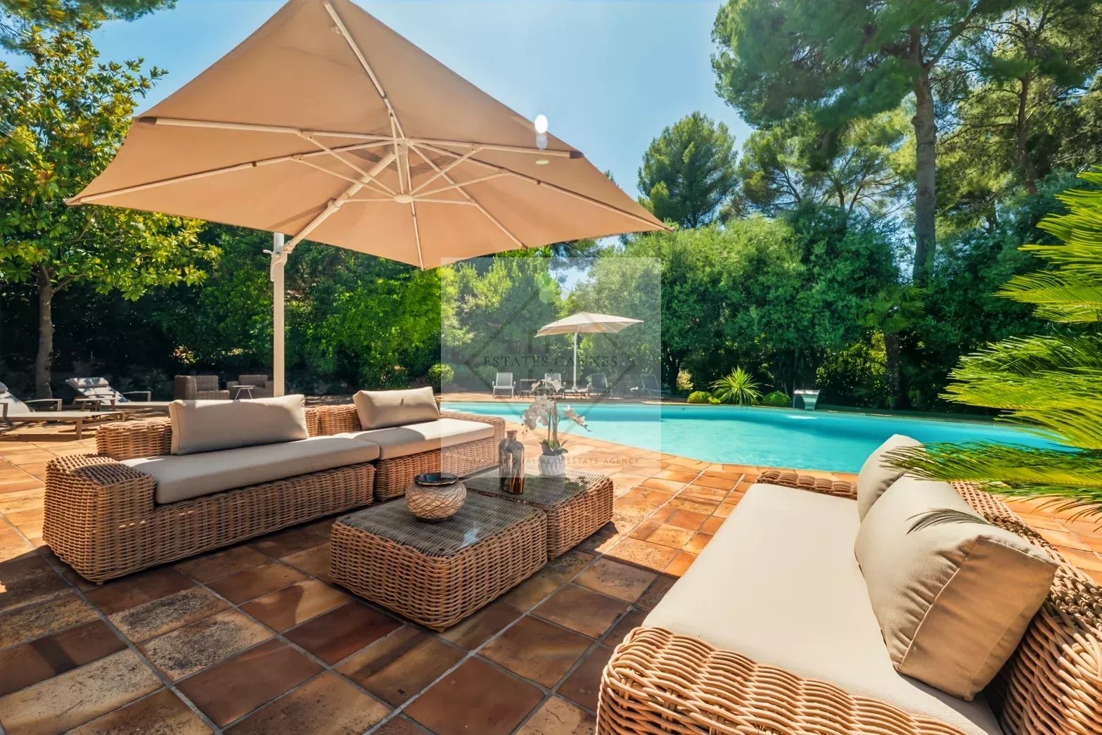 Superbe villa neuve de style provençal – Vue panoramique & intimité absolue — photo 42