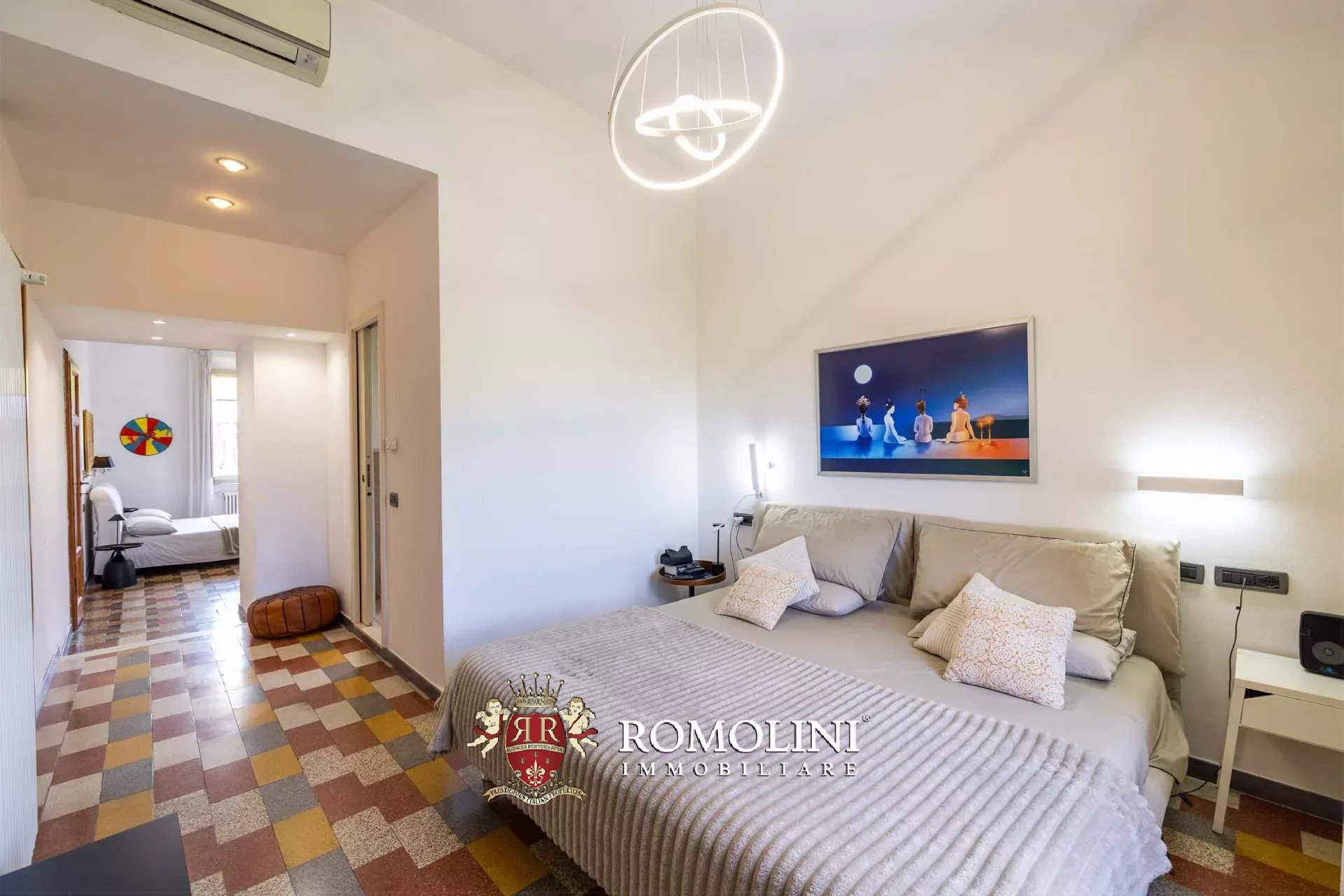 6 Bedroom Villa/Townhouse's Image 27