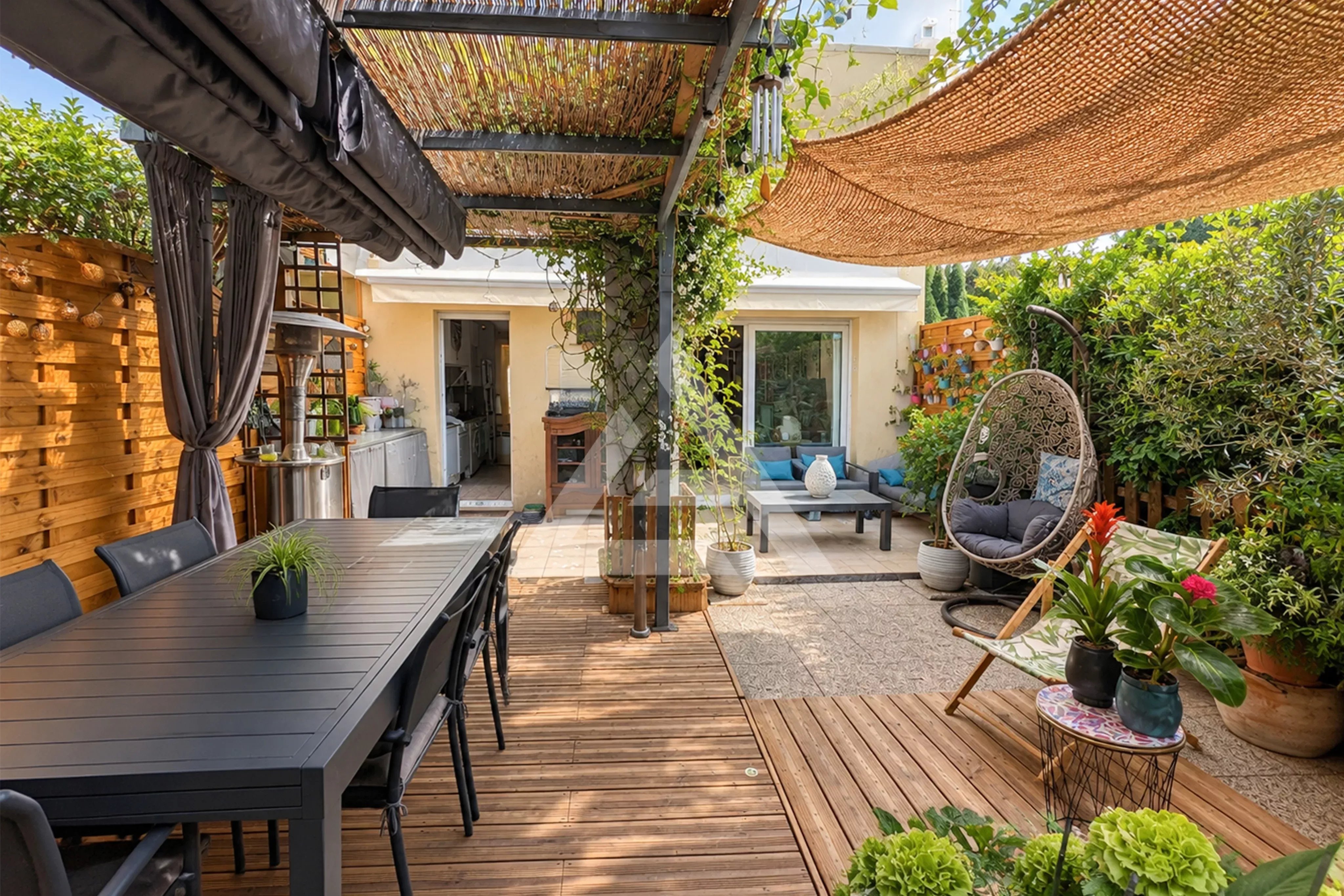 ROQUEBRUNE CAP MARTIN - 3 PIECES - JARDIN PRIVATIF