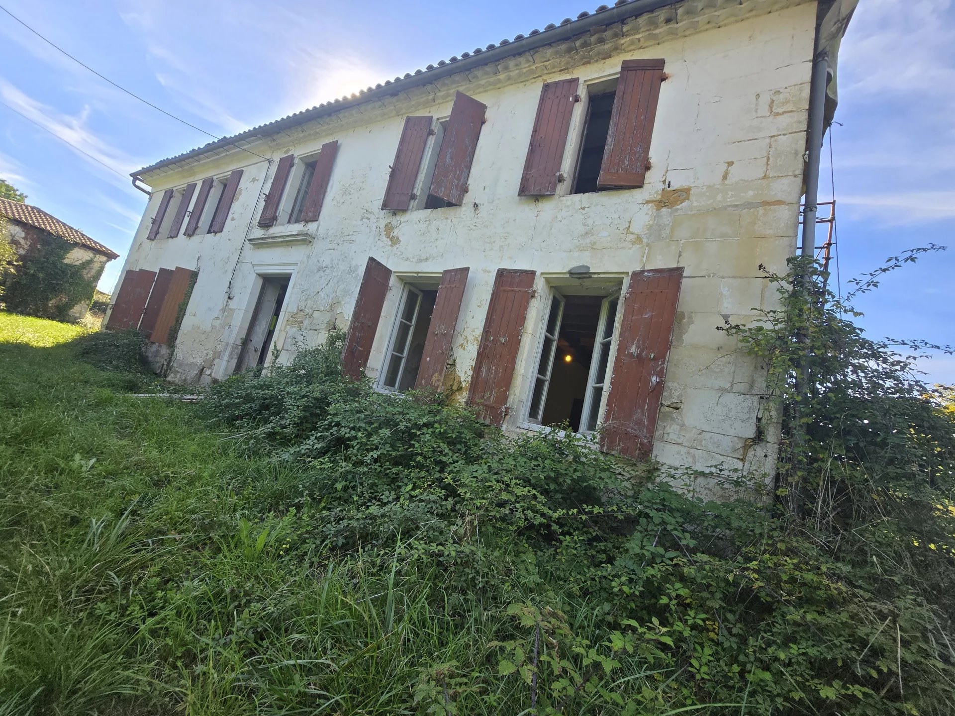 Agence immobilière de ROSER BEATRICE