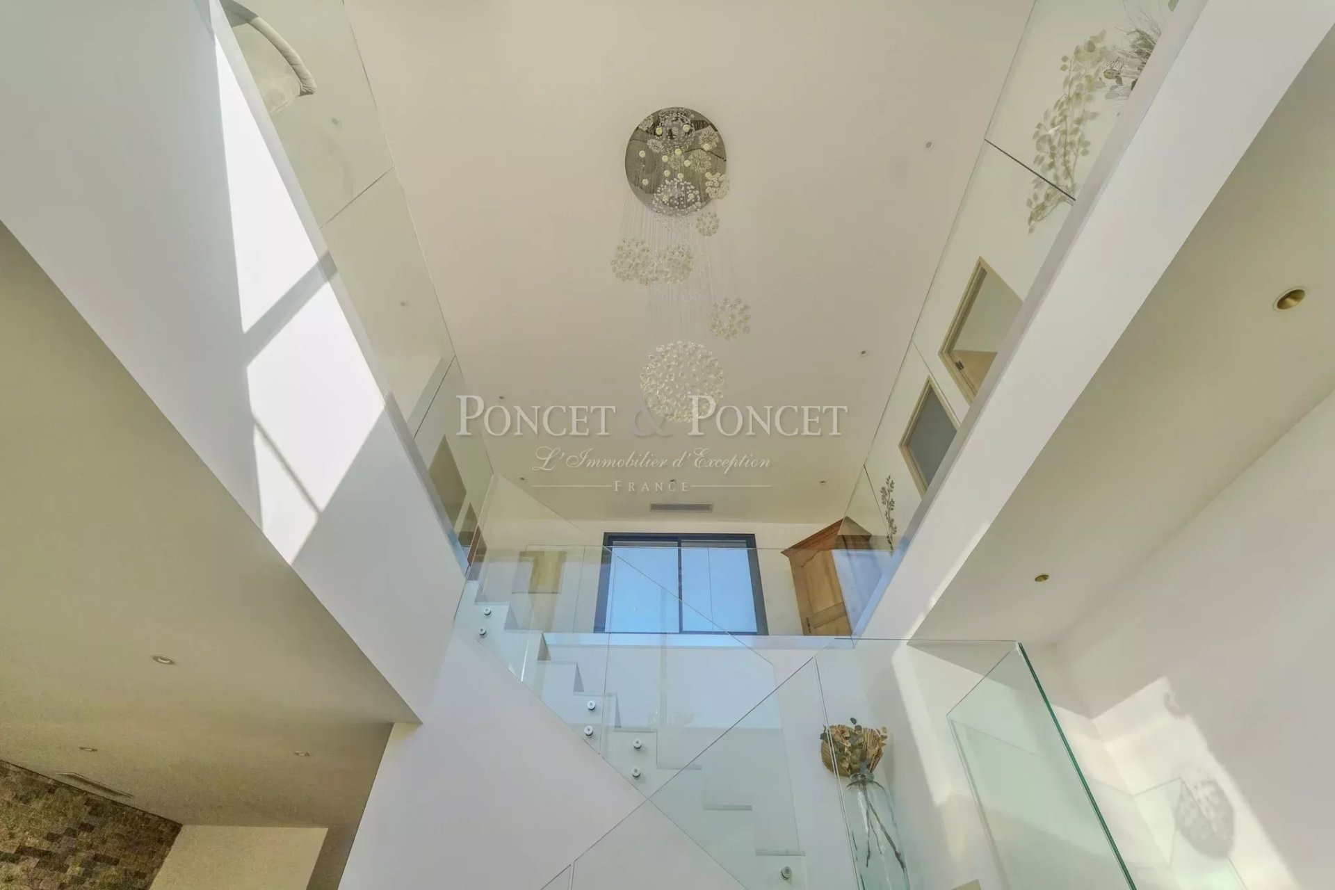 4 Bedroom Villa/Townhouse's Image 4