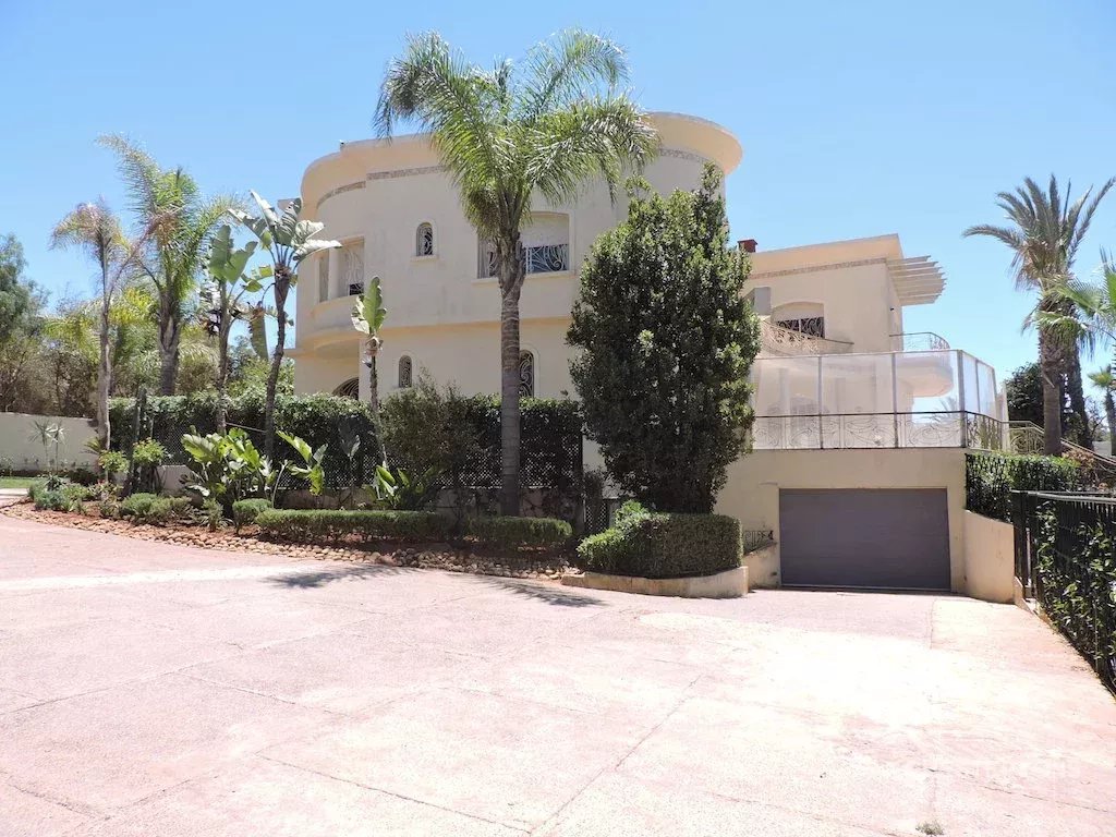 Image of Villa - 4 Bedrooms for Sale in Casablanca-Casablanca-Morocco, Image 3