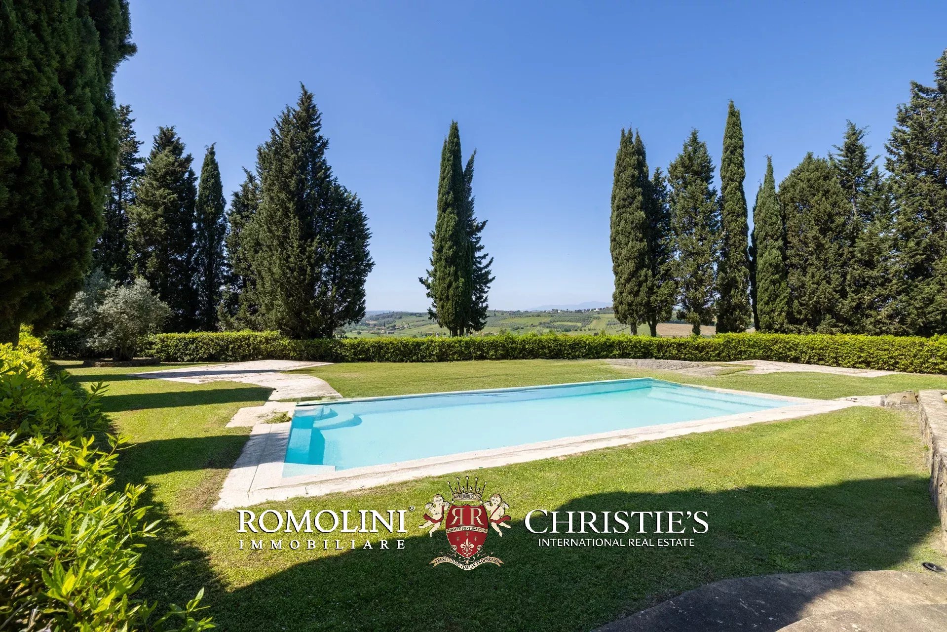 30 Bedroom Vineyard's Image 20