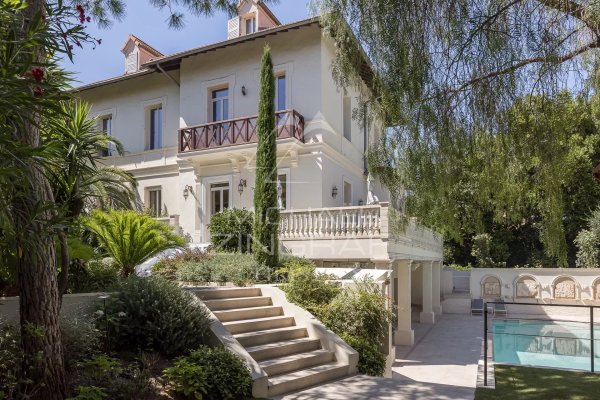 Rare - Cannes - Walking Distance to La Croisette - Belle Époque Villa in Perfect Condition — photo 1