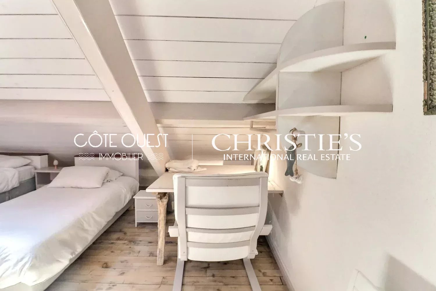 8 Bedroom Villa/Townhouse's Image 17