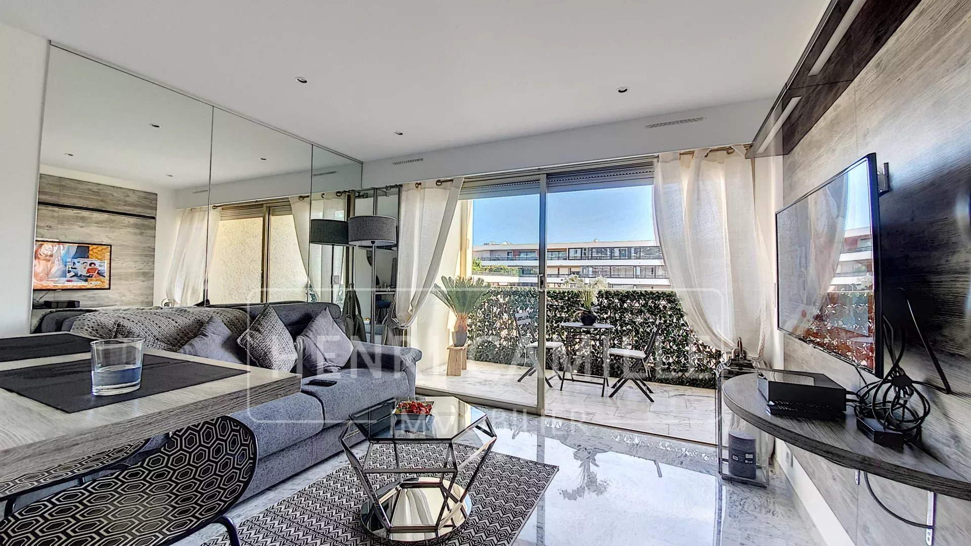 Agence immobilière de 