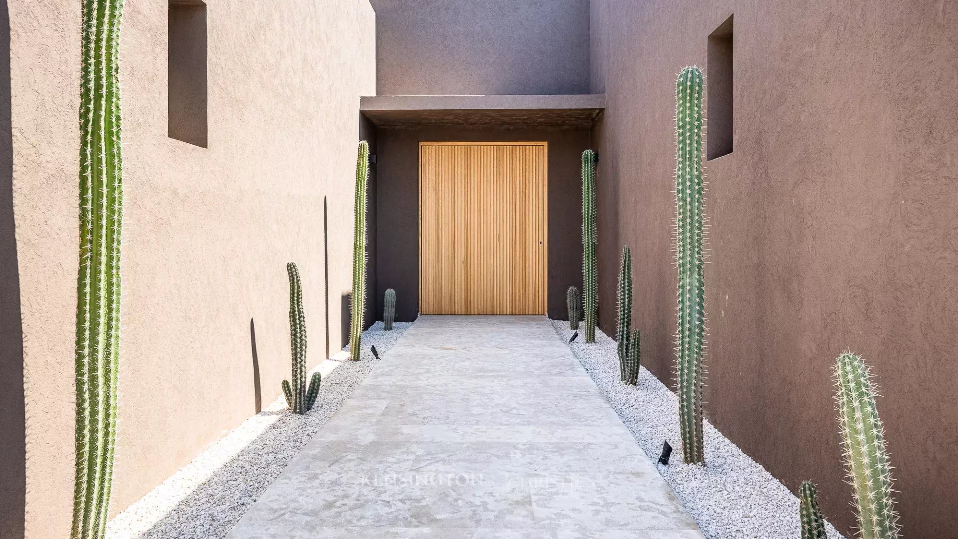 4 Bedroom Villa/Townhouse's Image 41