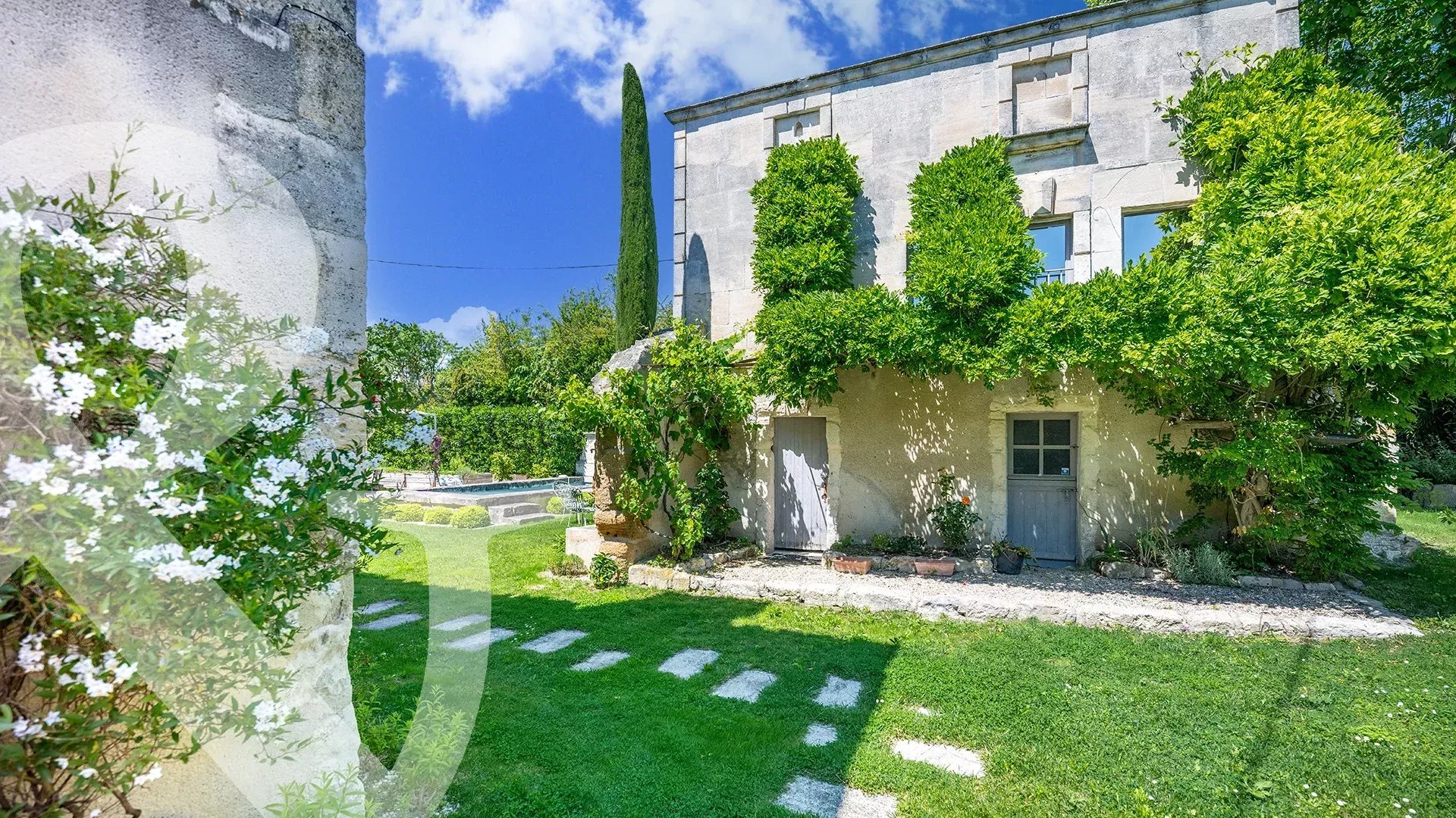 AUTHENTIQUE MAS DE VILLAGE