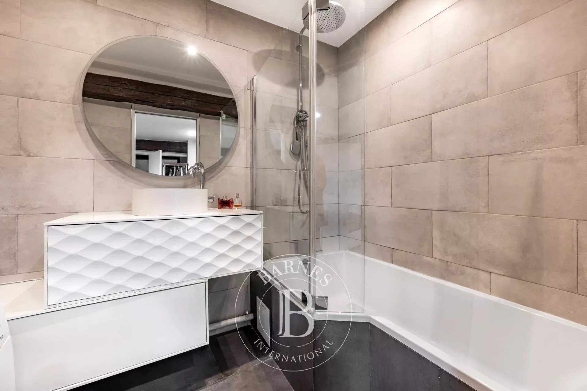 Daire Paris 4ème - picture 10