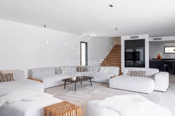 Contemporary Luxury Villa in Opio | Secure Legacy Estate French Riviera — photo 6