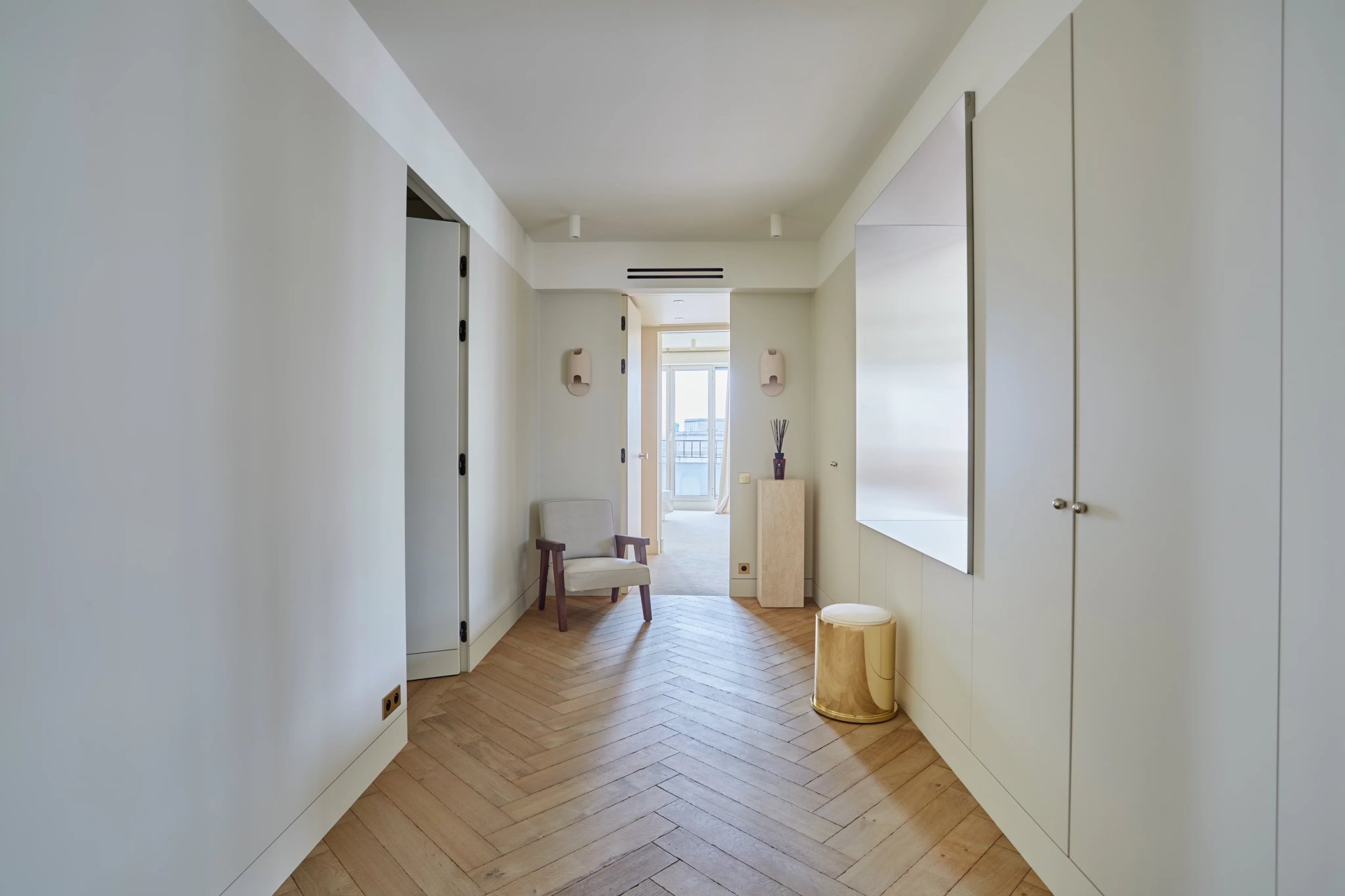 2 Bedroom Apartment/Flat's Image 5