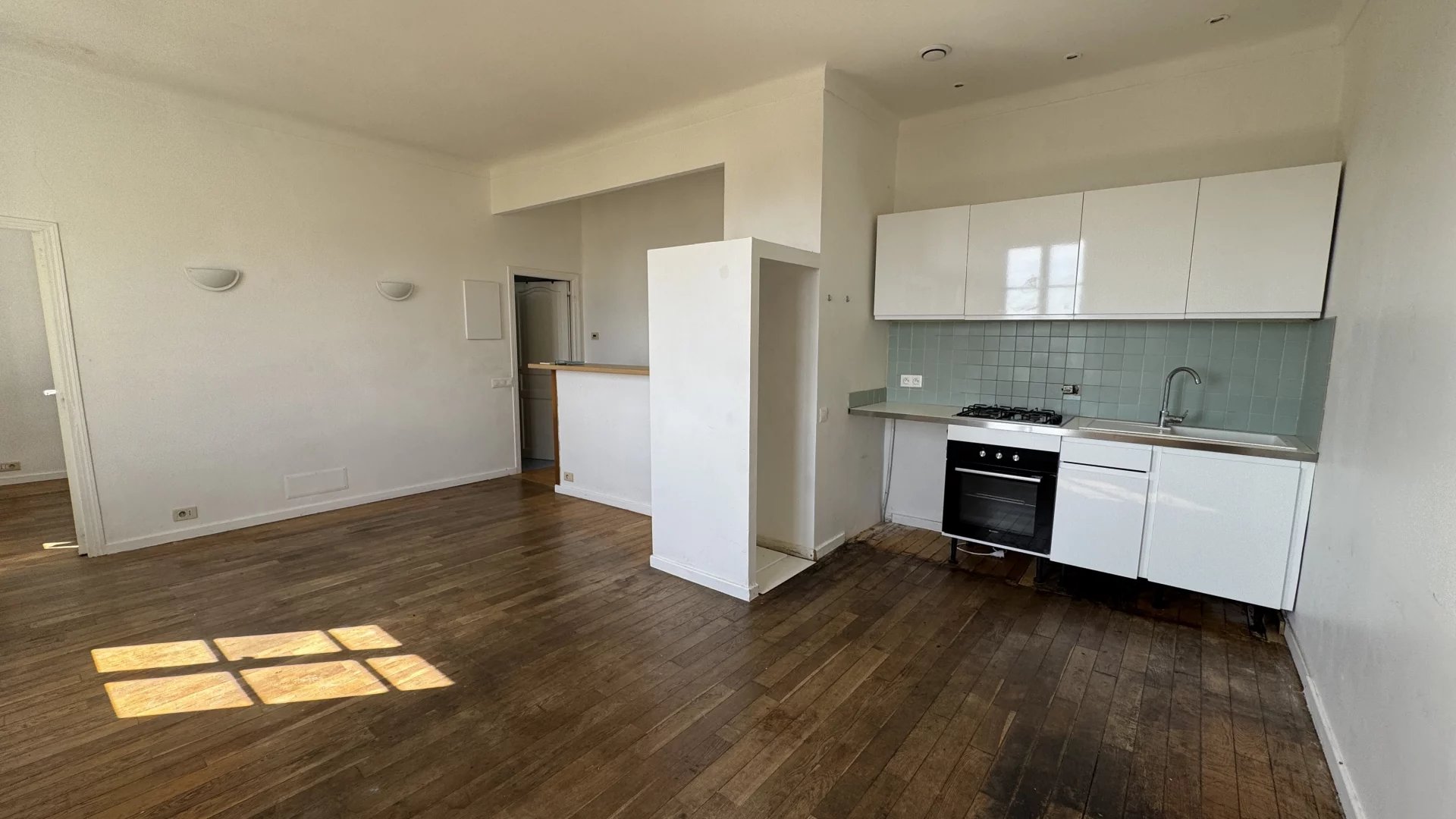 NICE "VIRGIL BAREL":  4P 64m² | Calme | Vue mer
