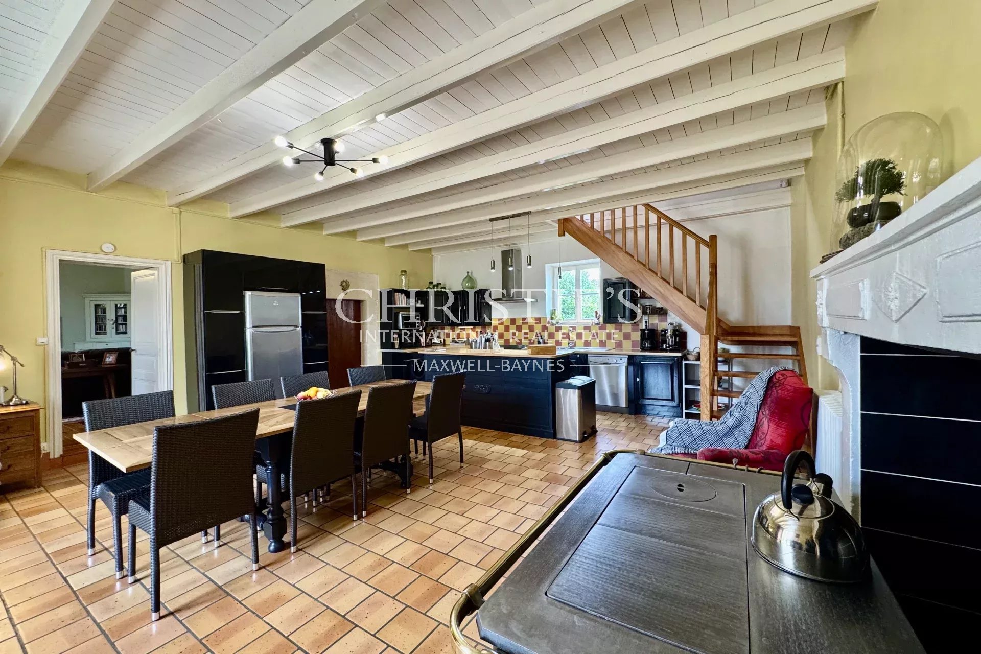 6 Bedroom Villa/Townhouse's Image 19