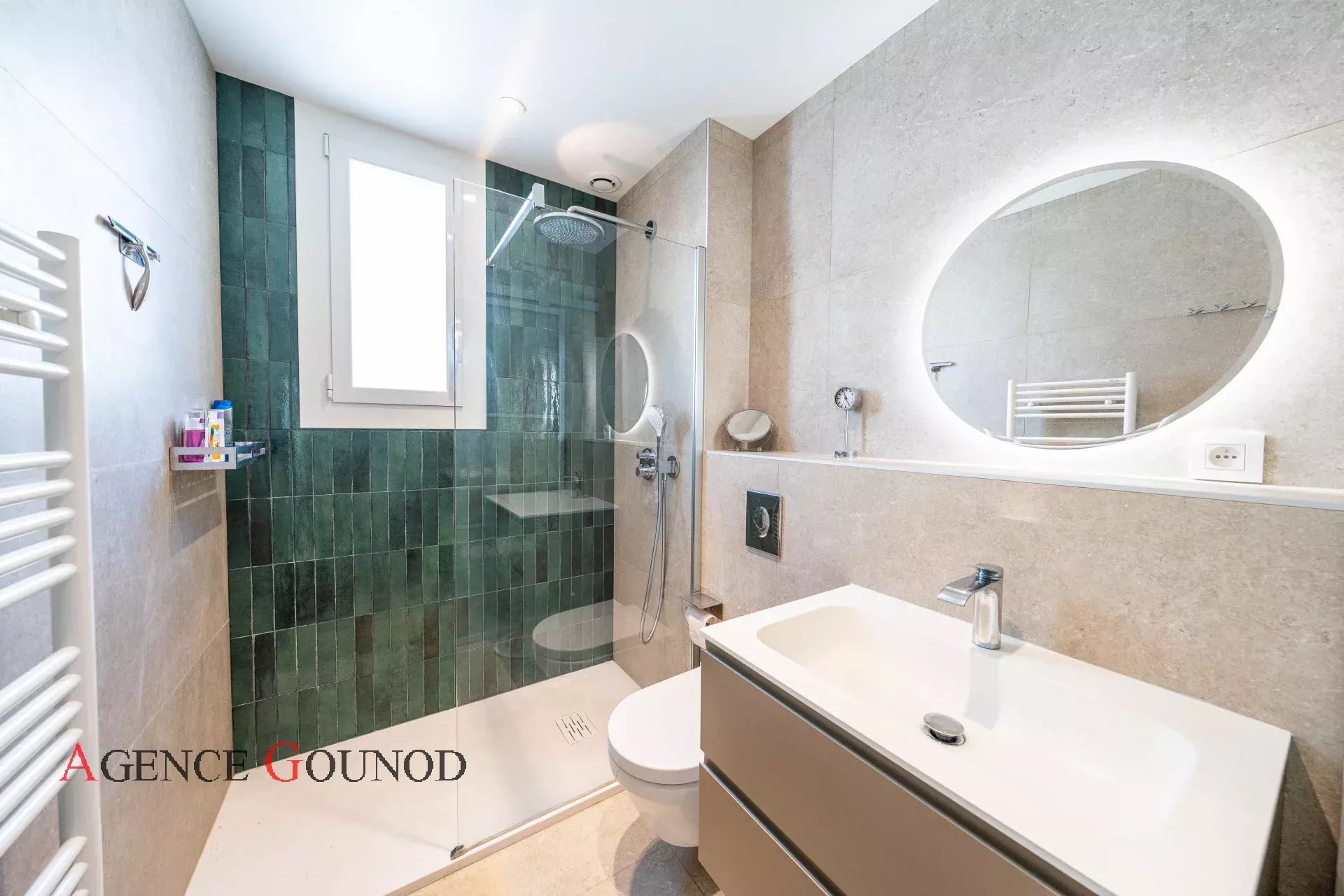 Appartement  - 3 pièces  - 45.1 m2 -  495 000 € - À vendre