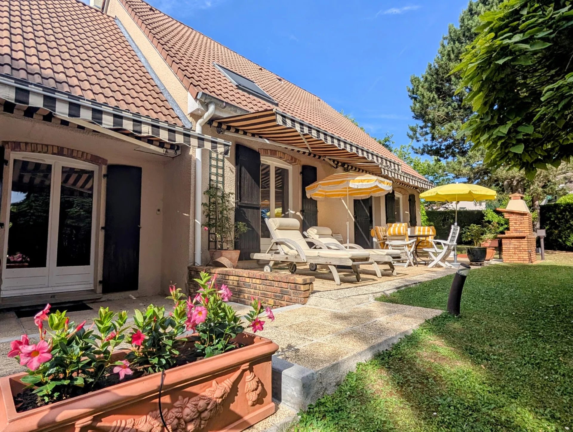 Agence immobilière de 