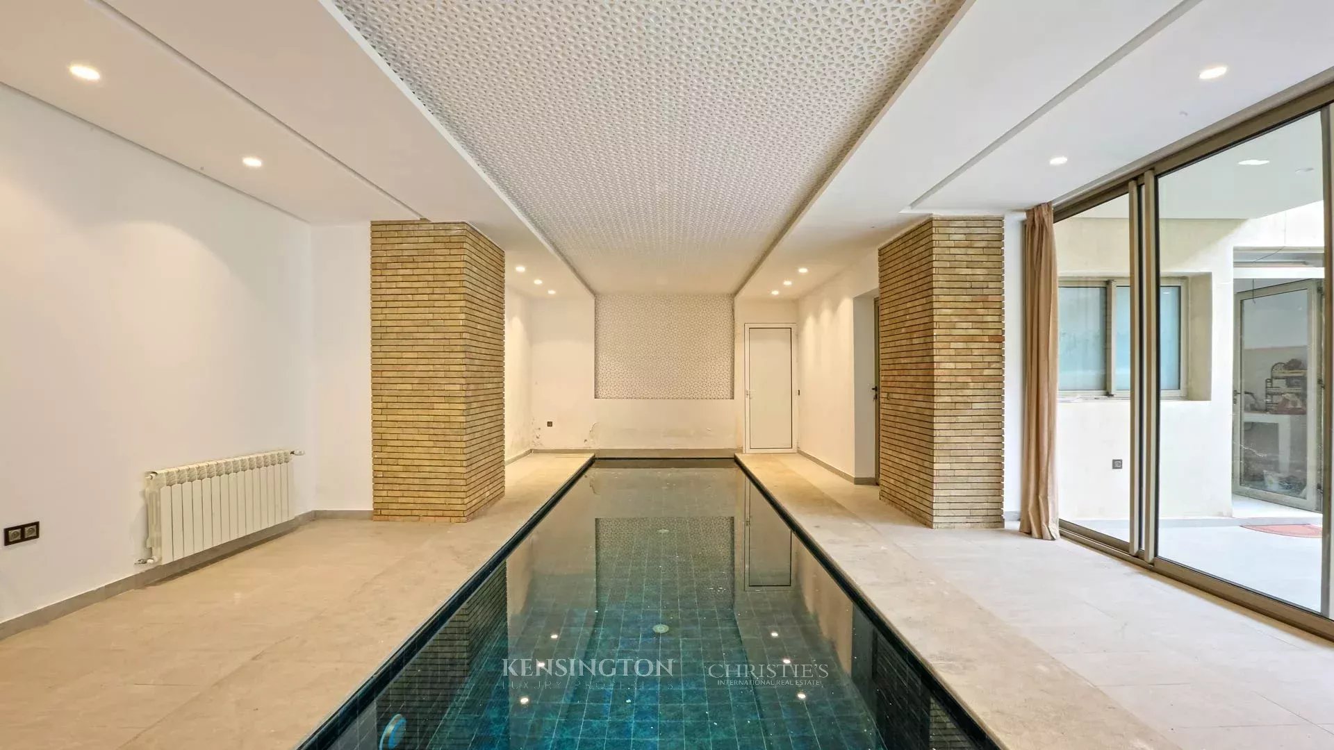 5 Bedroom Villa/Townhouse's Image 12
