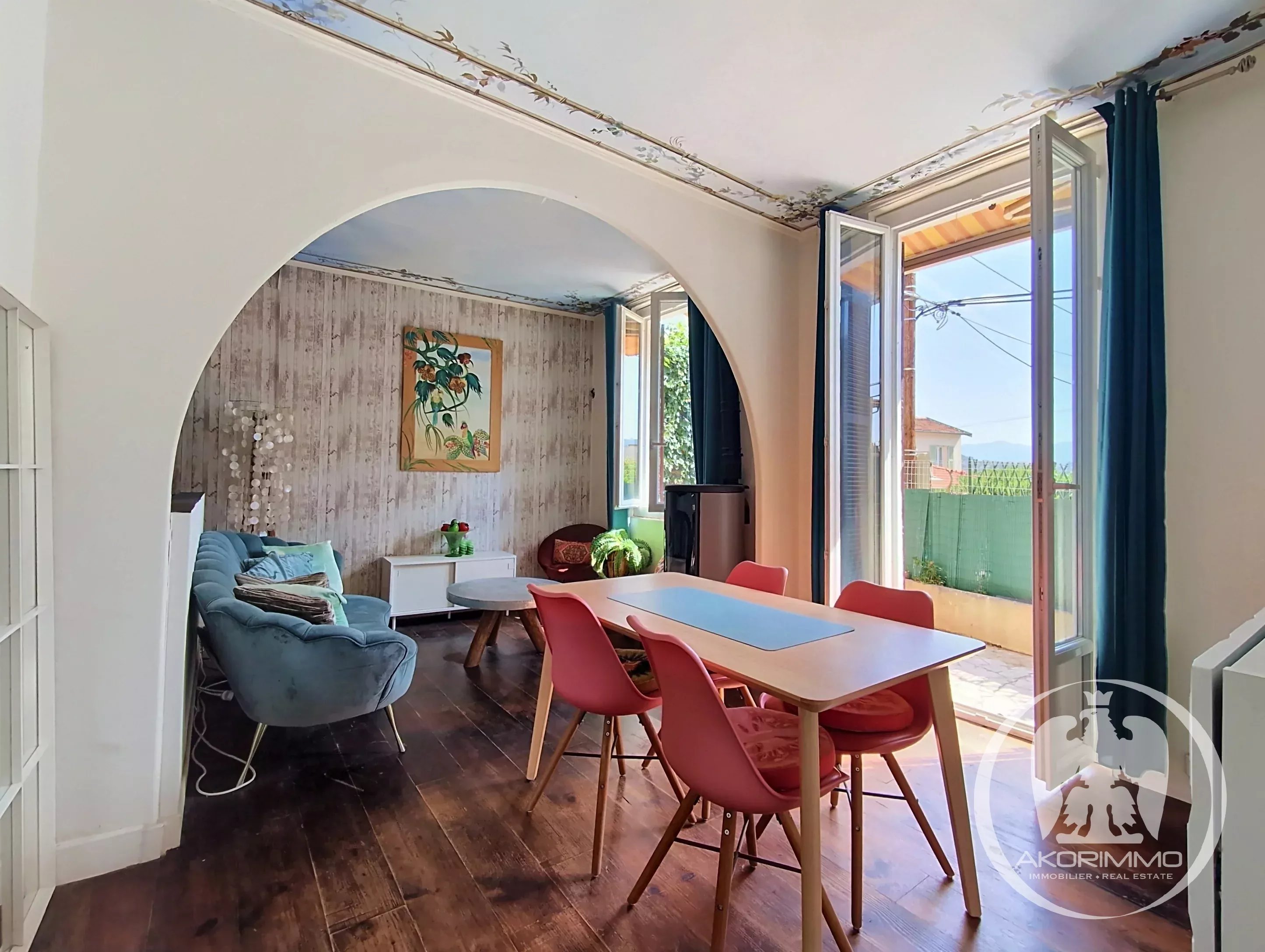 Apartment  - 2 rooms  - 38.39 m² -  €180,000 - For sale
