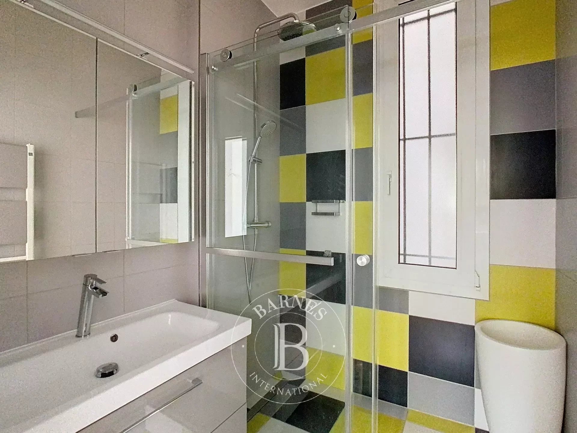 Daire Paris 8ème - picture 8