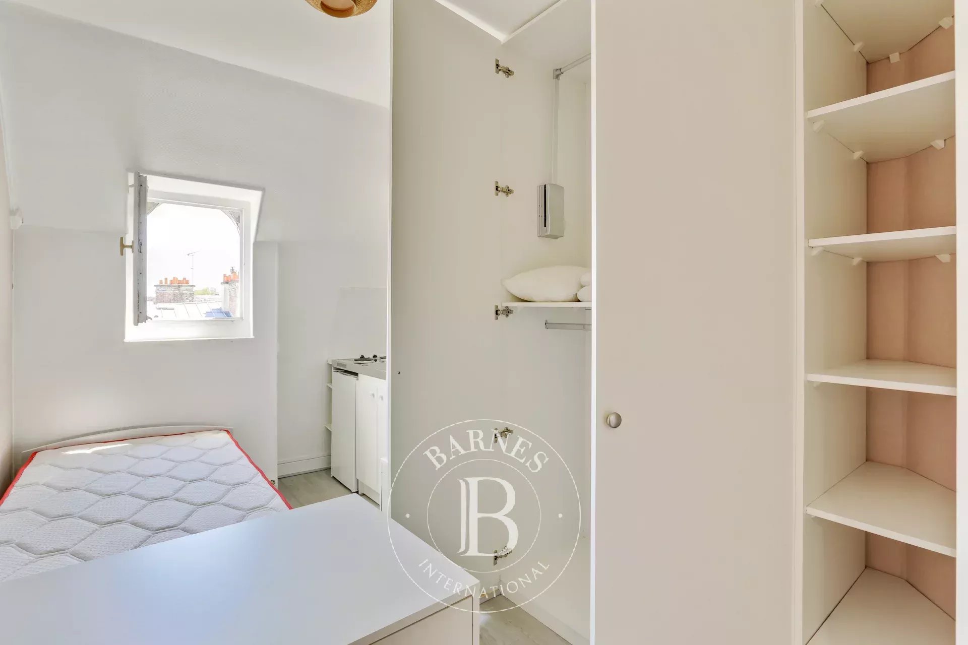 Daire Paris 6ème - picture 13