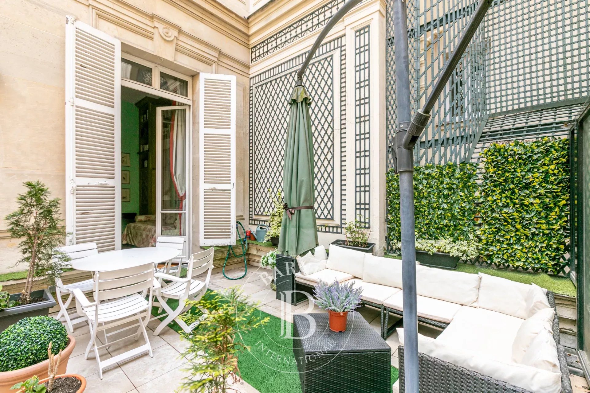 Daire Paris 8ème - picture 28