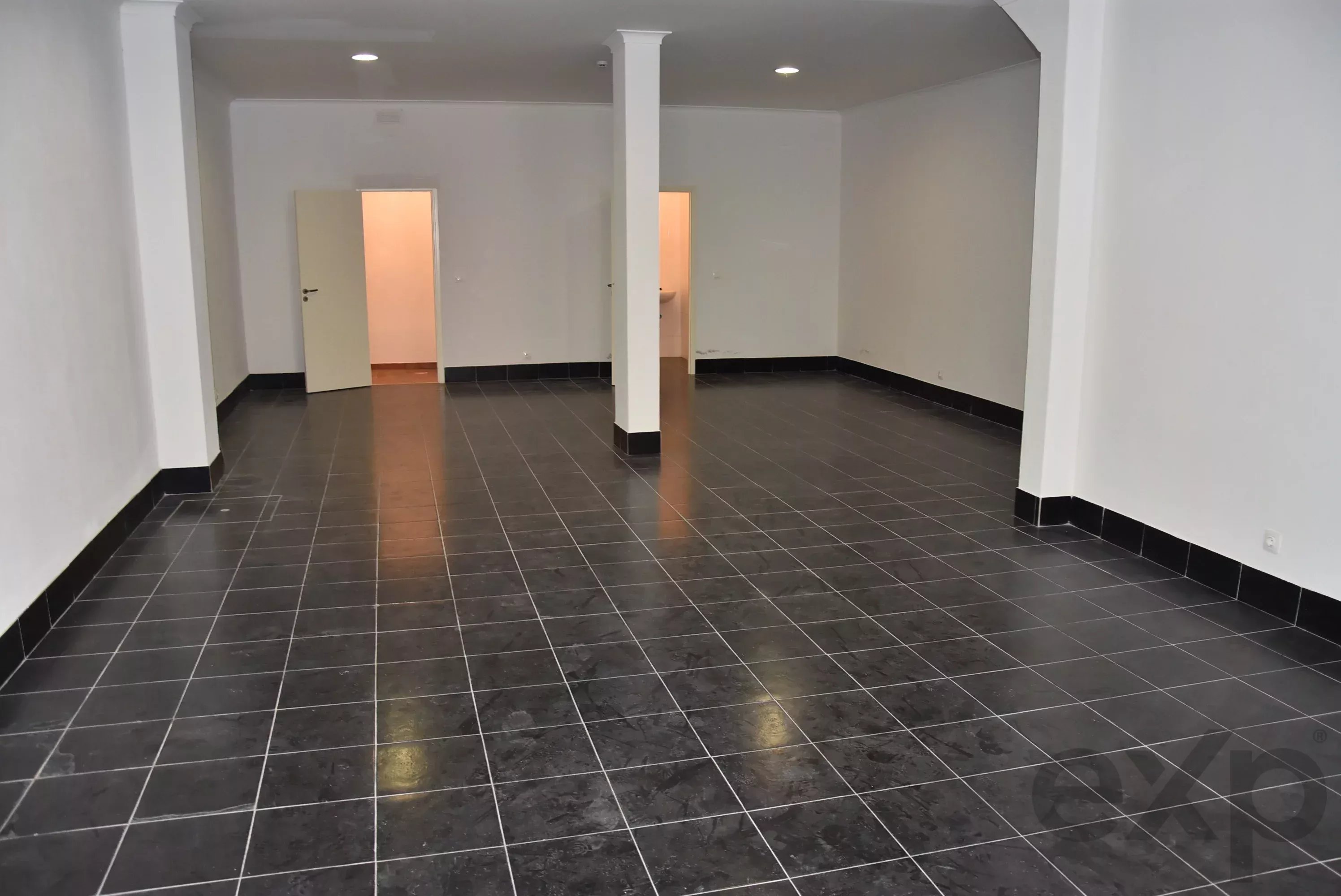 Renovated building - Quiet street in Bairro Alto, Lisbon 87014795 image 16