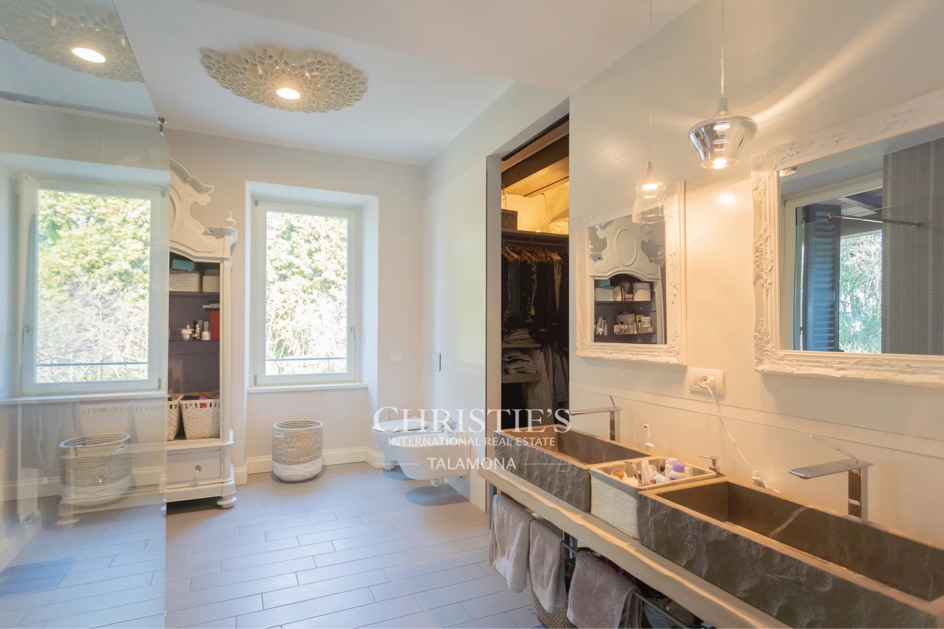 3 Bedroom Villa/Townhouse's Image 31
