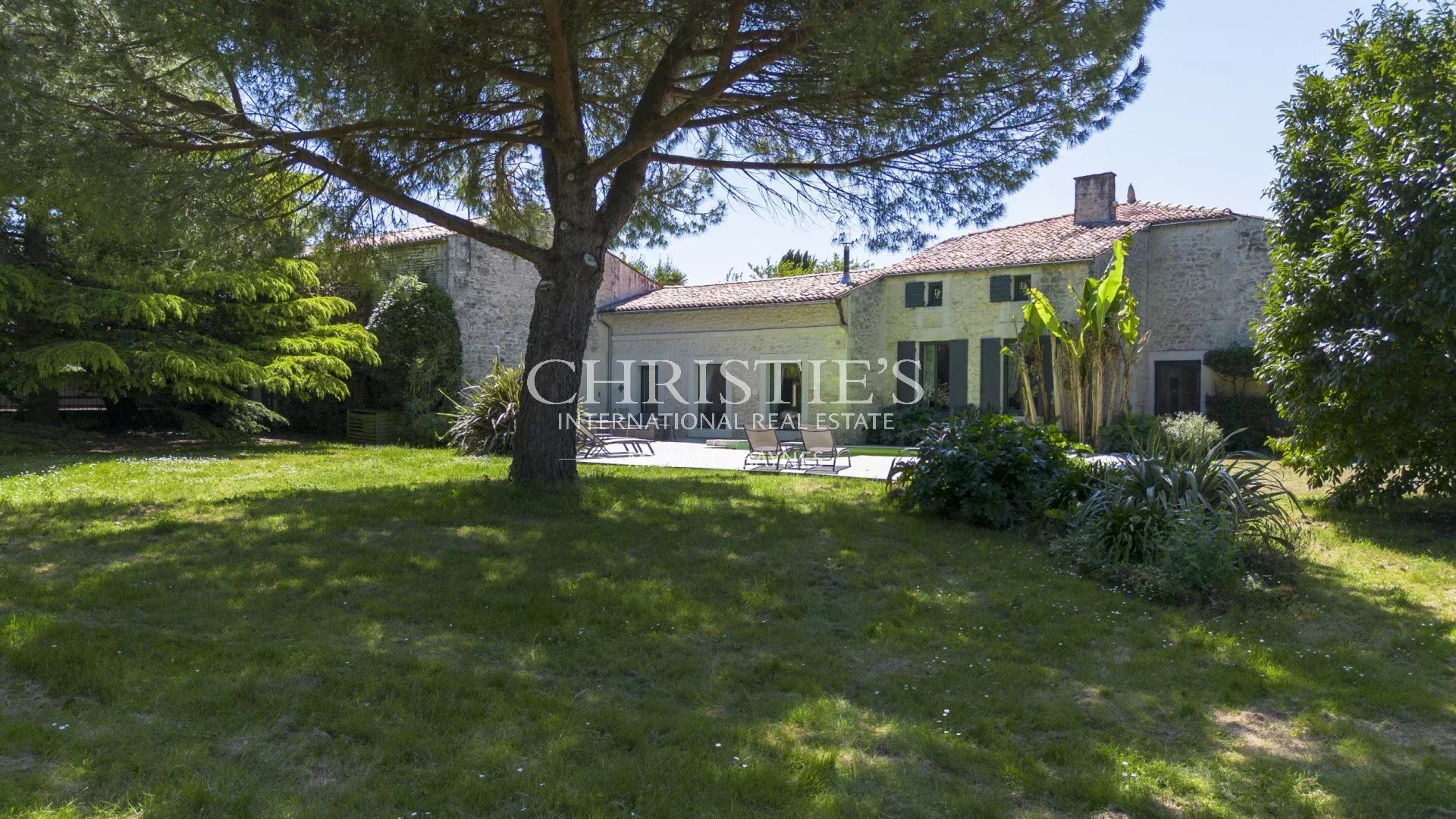 7 Bedroom Villa/Townhouse's Image 26