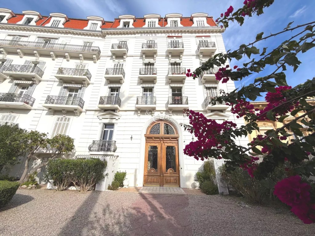 Apartment for sale in Cannes — Apartment for sale Cannes walking distance to the centre