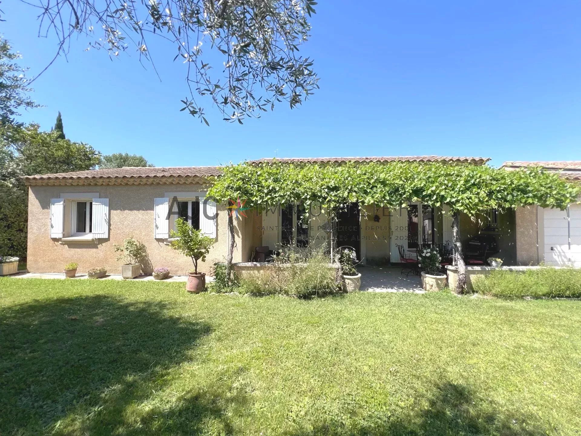 AGREABLE MAISON DE PLAIN-PIED PROCHE CENTRE