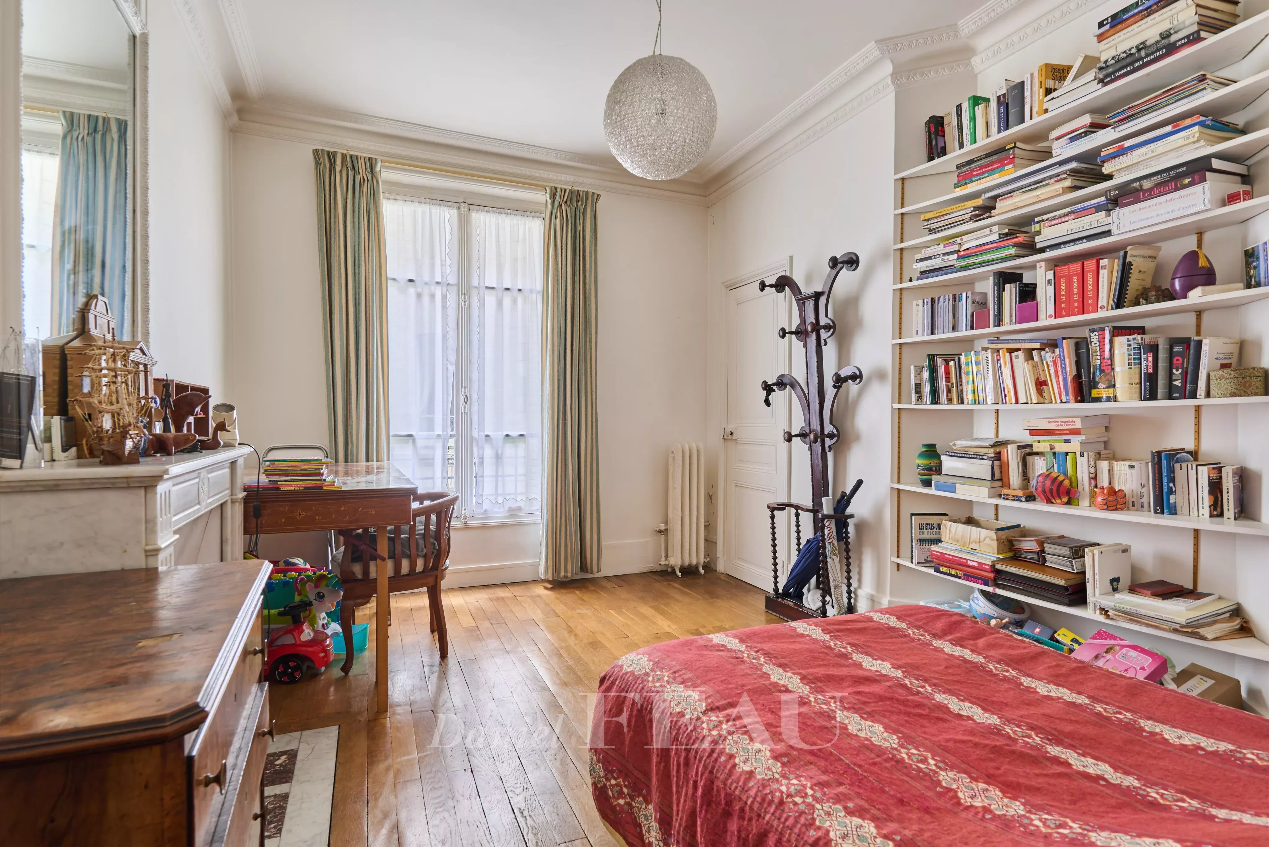 Sale Apartment Paris 16th