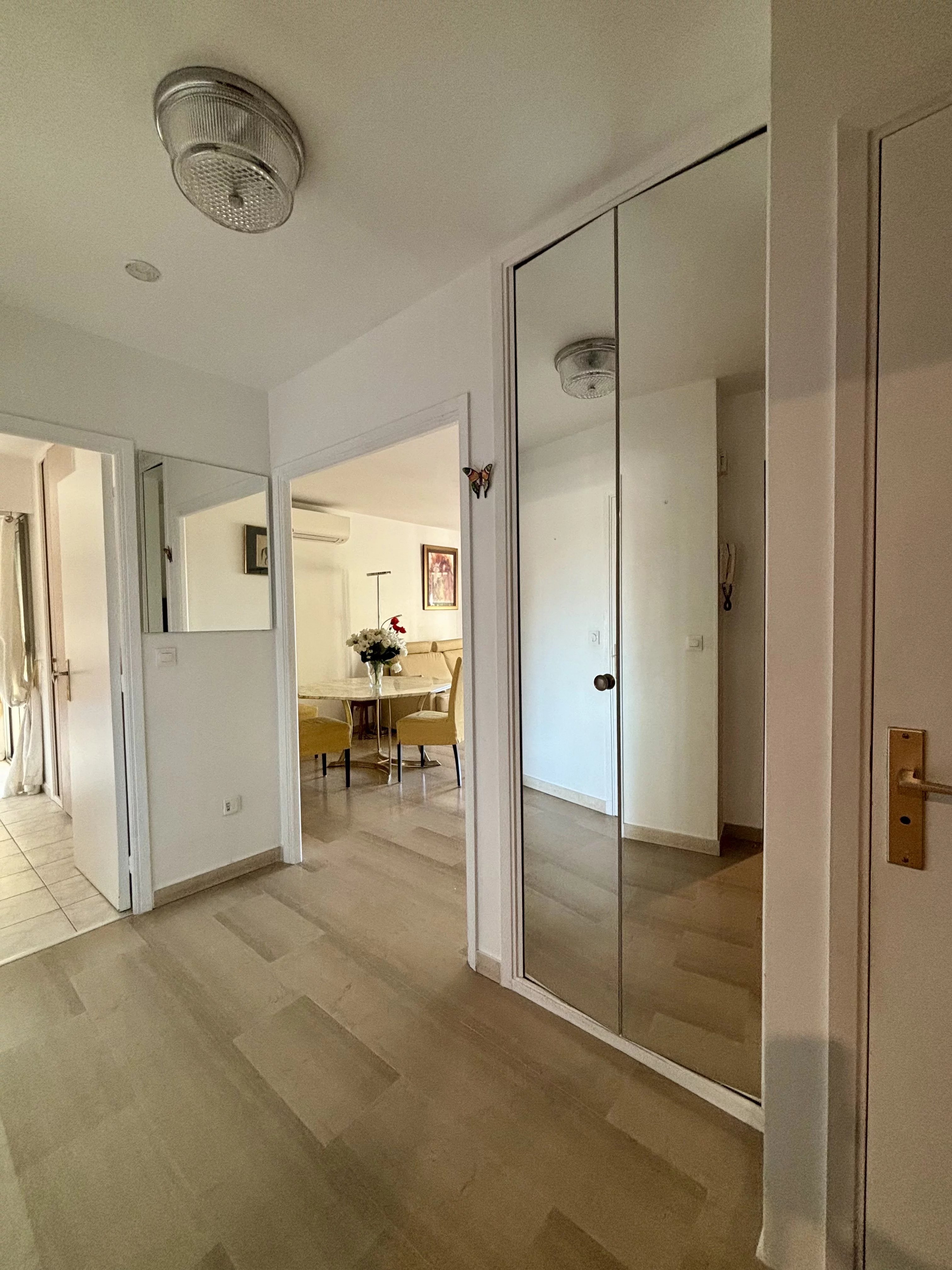 EXCLUSIVITÉ - 2 PIÈCES 57 M² QUARTIER STANISLAS — photo 3