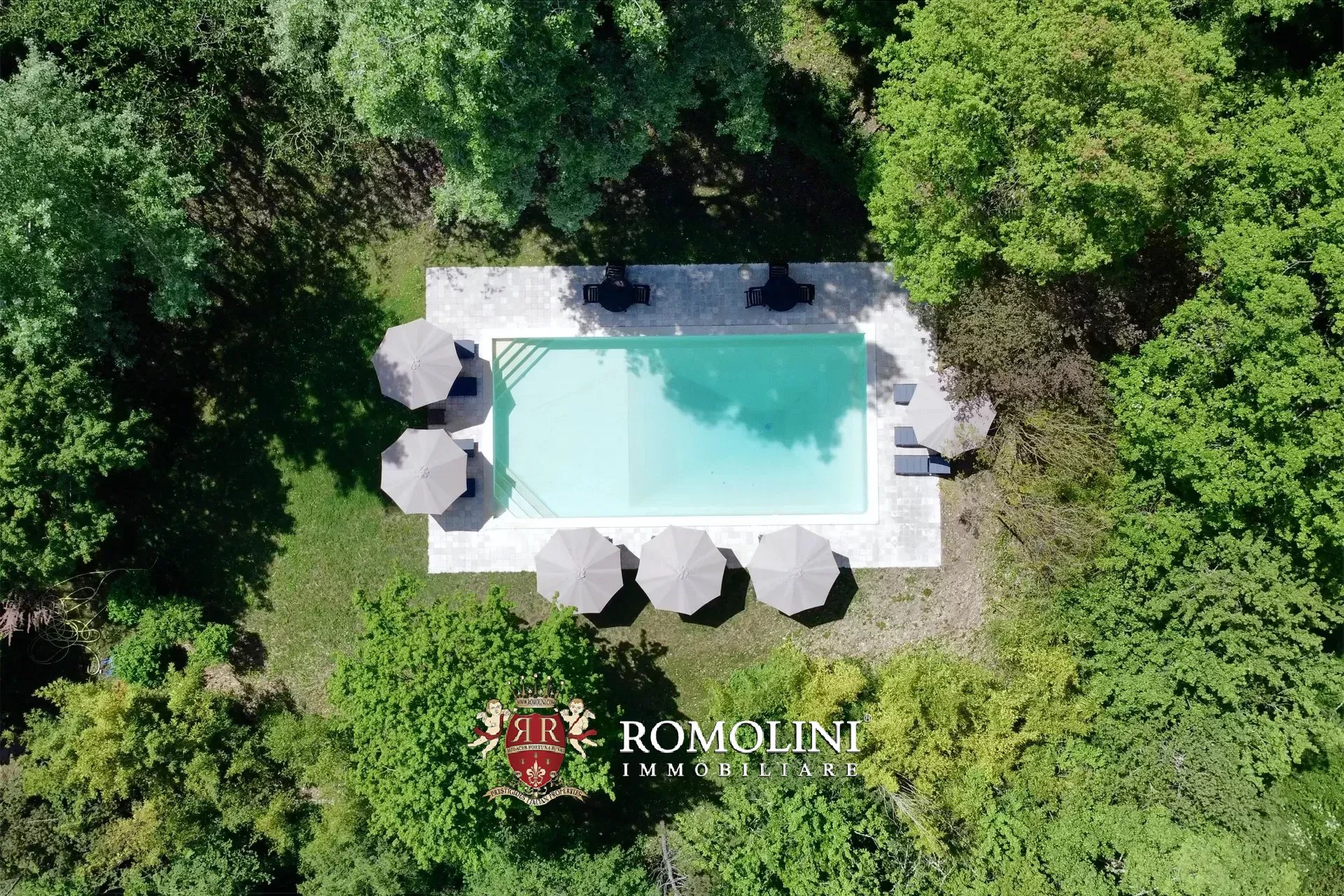 15 Bedroom Villa/Townhouse's Image 30