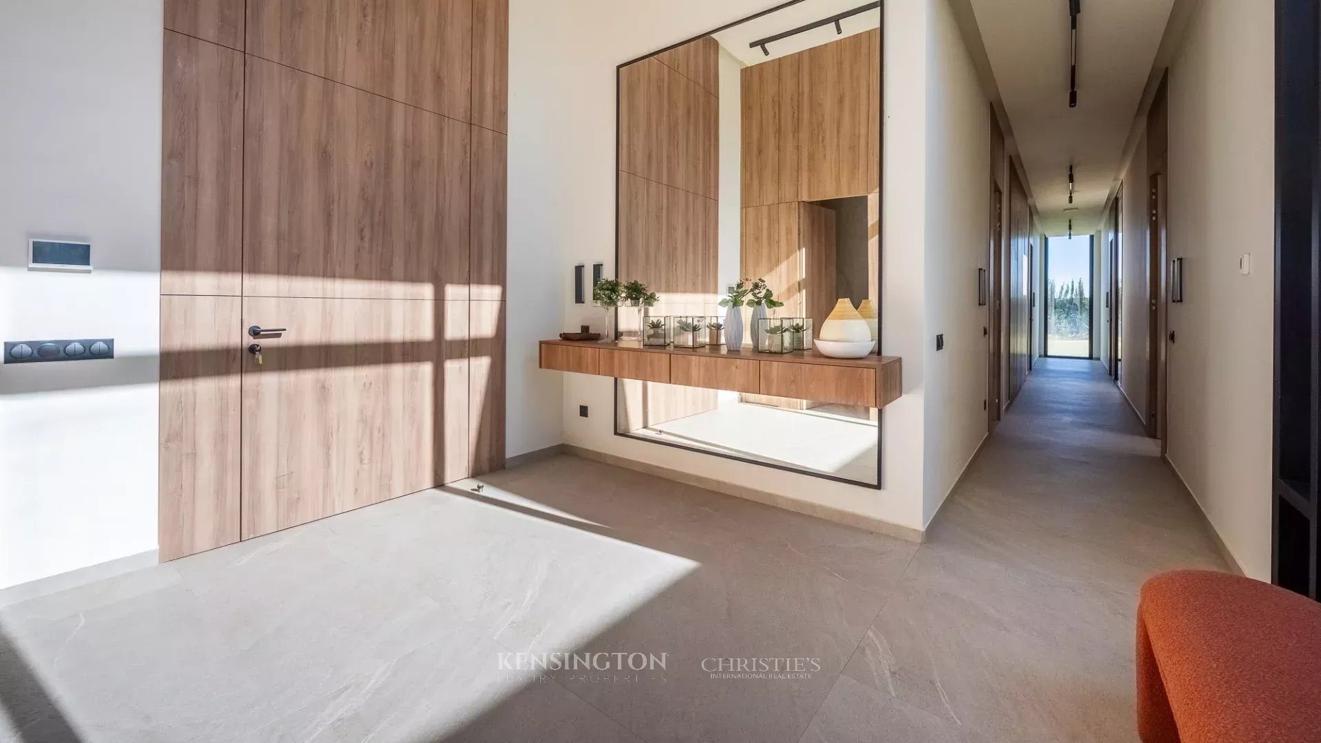 4 Bedroom Villa/Townhouse's Image 9