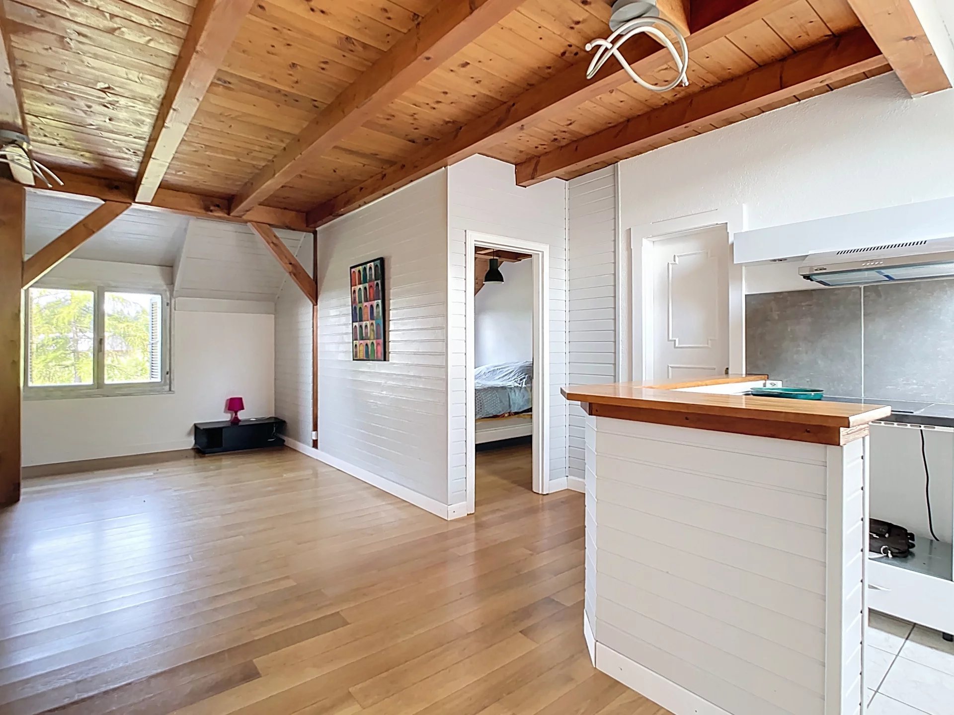 Maison vaudoise avec magnifique jardin