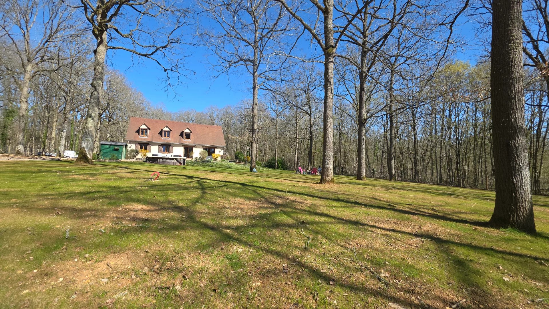 Charmante propriété entièrement rénovée au cœur de la nature – Calme absolu  à 1 heure de Paris
