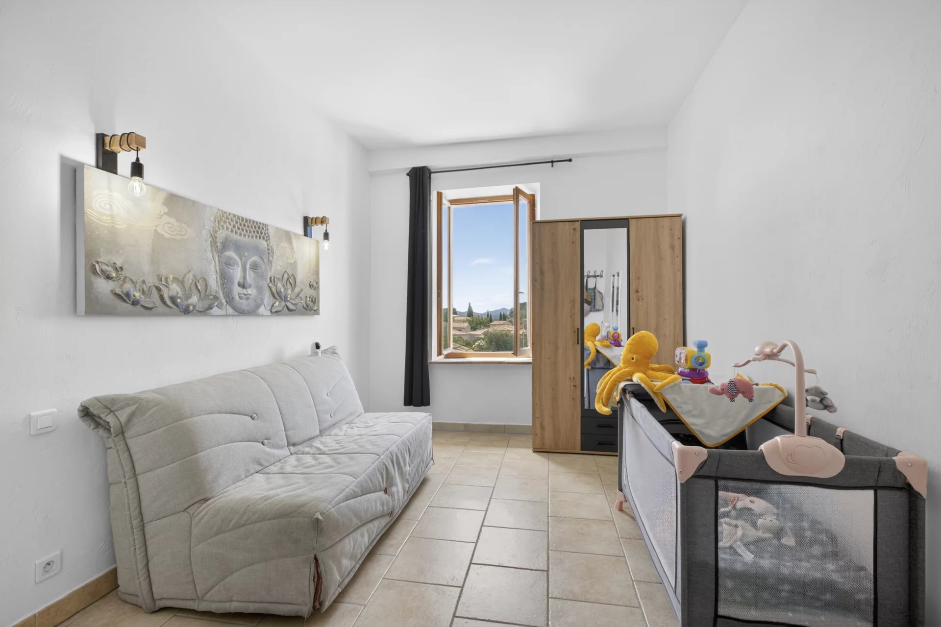 Renovated stone house with independent apartment walking distance to the village – Montauroux