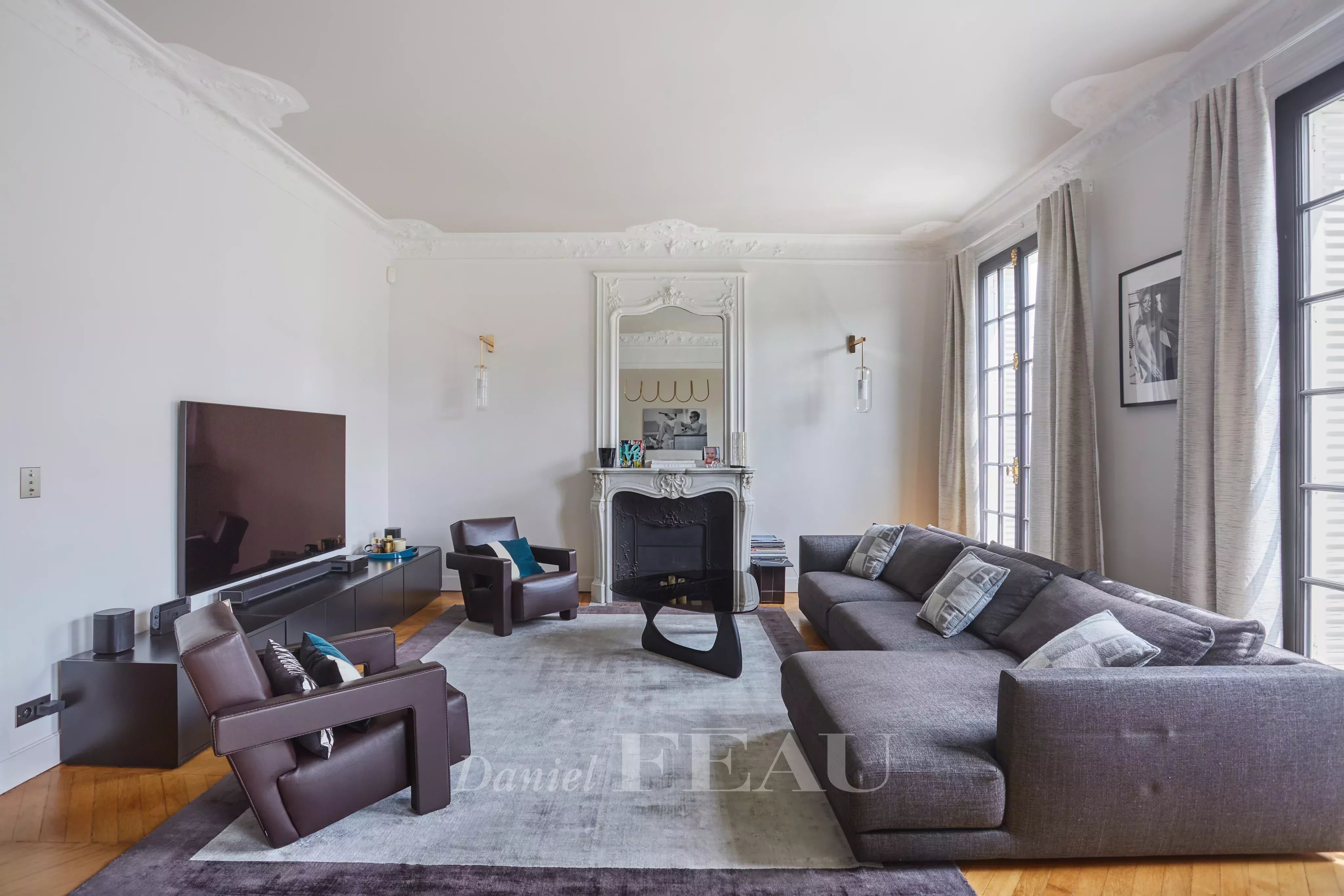 Sale Apartment Paris 16th