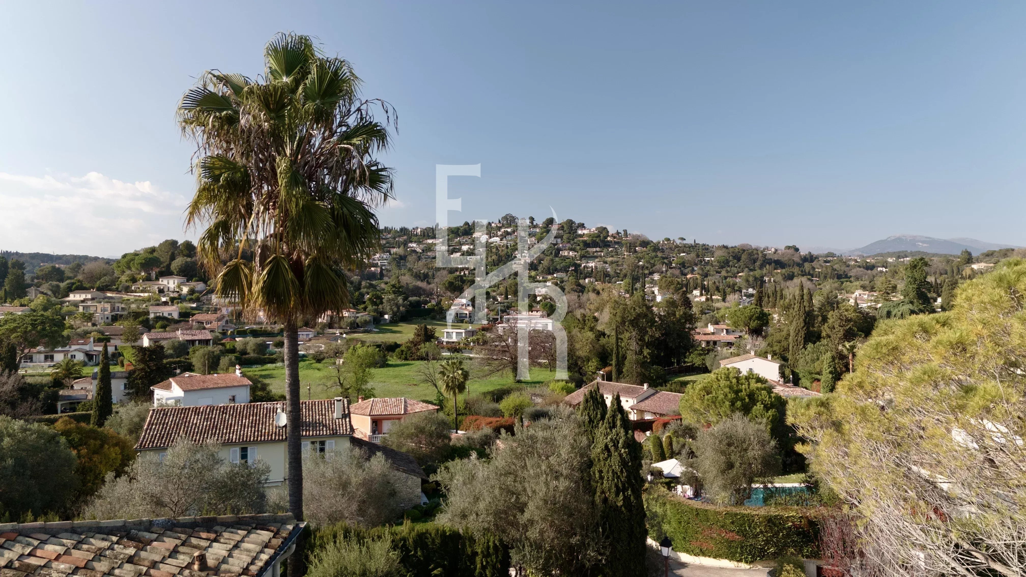 Demeure d’exception au cœur d’un domaine privé à Mougins