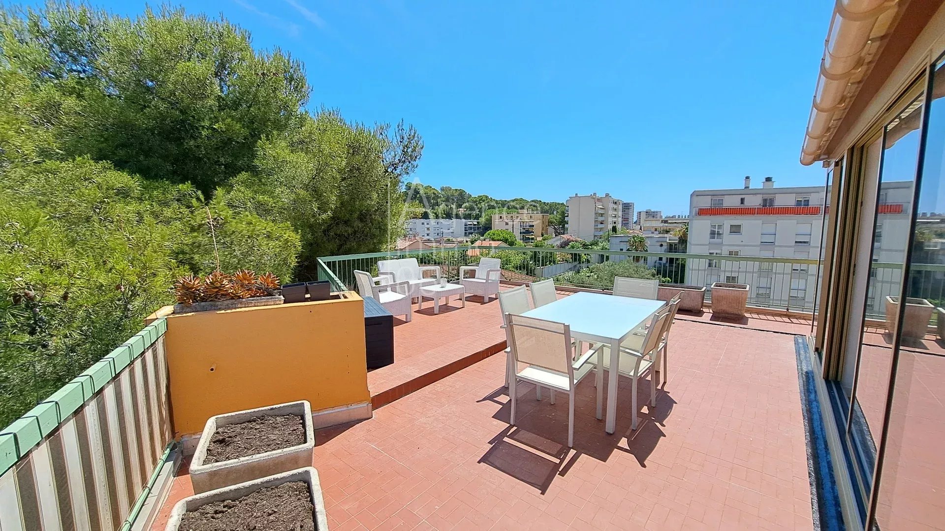 Le Cannet toit terrasse à louer