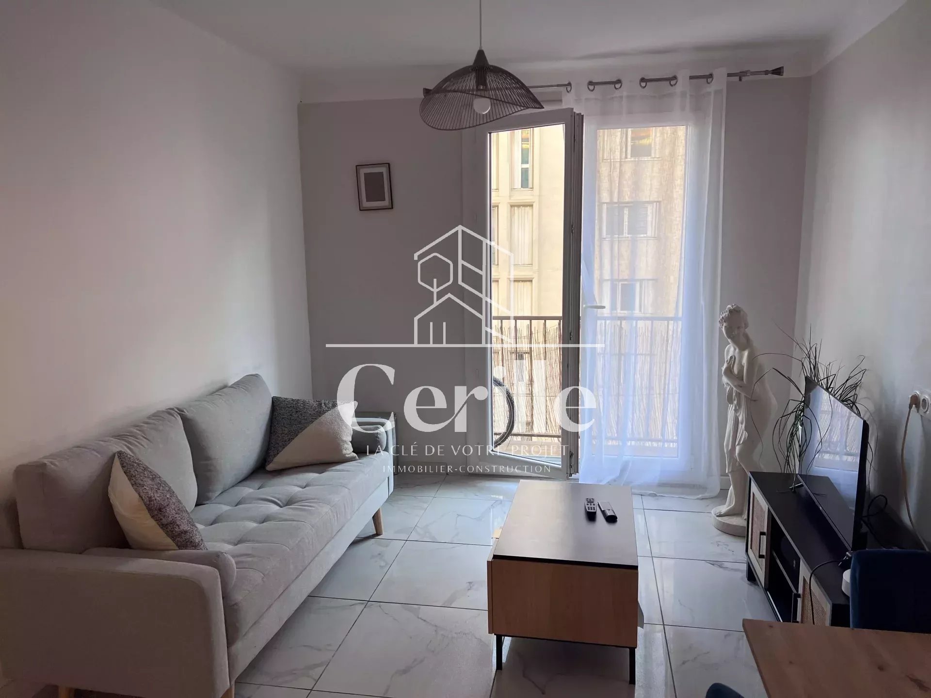 Agence immobilière de 