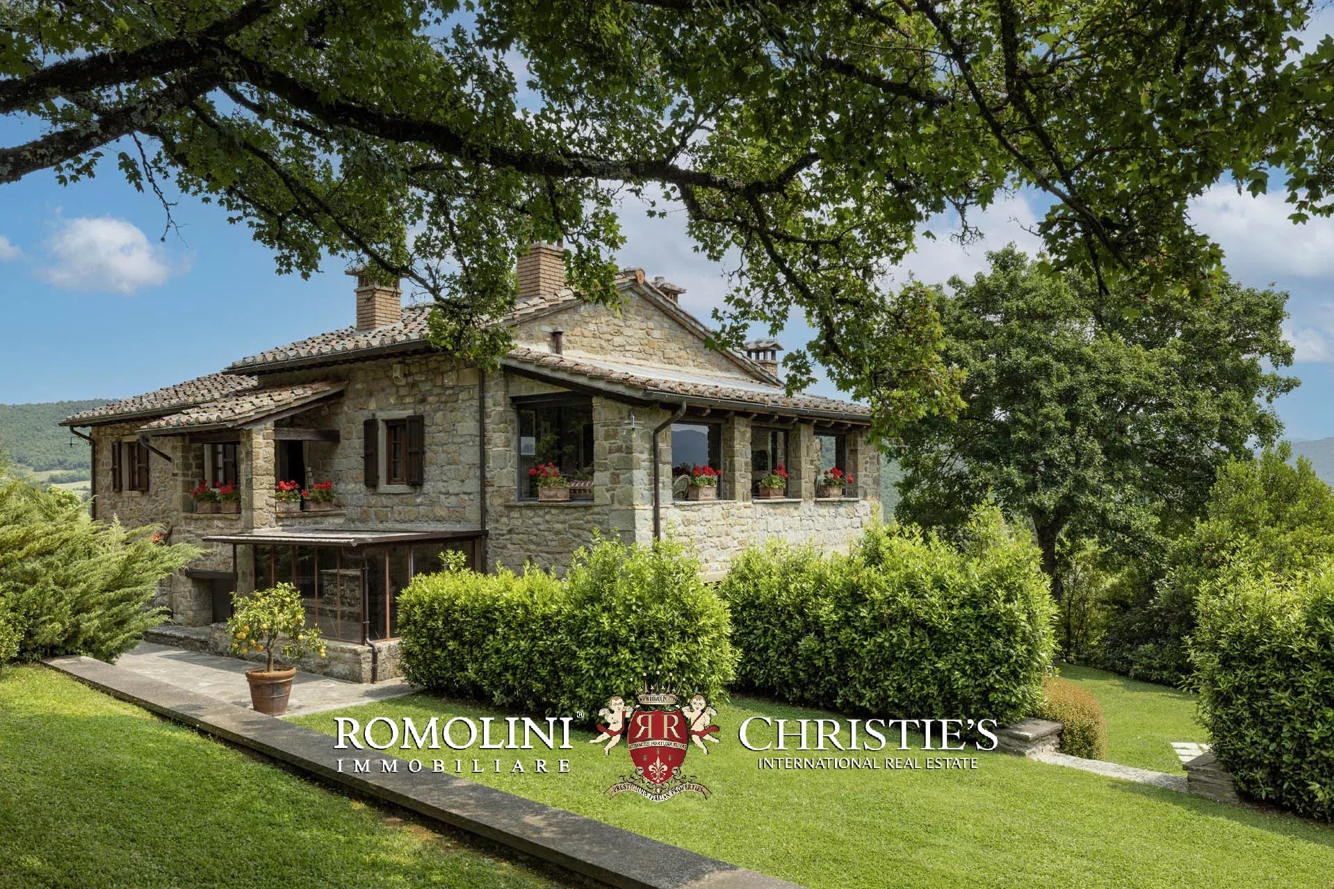 6 Bedroom Villa/Townhouse's Image 7